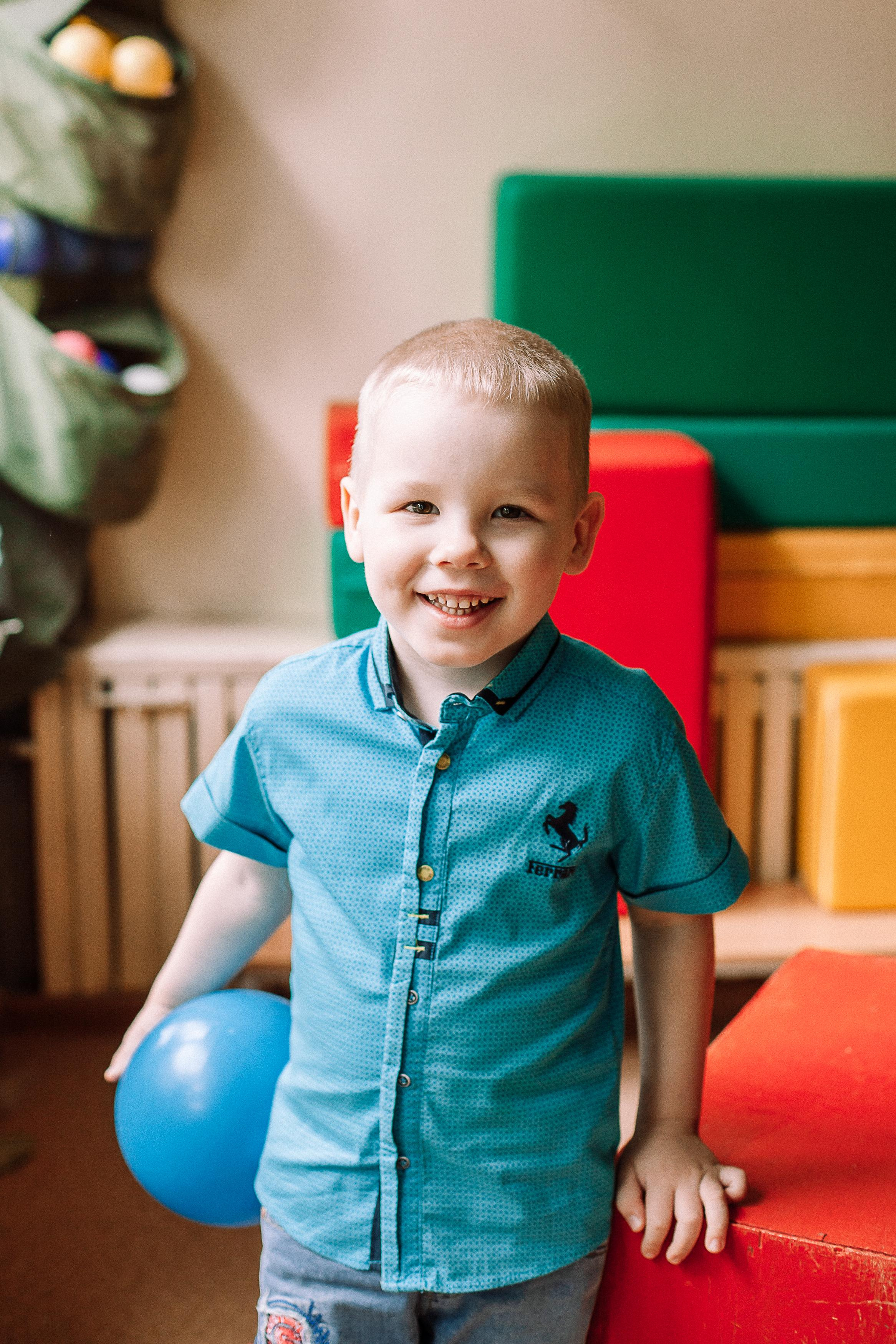 Детский сад, спорт зал. Семейный фотограф Трусова Евгения в Екатеринбурге