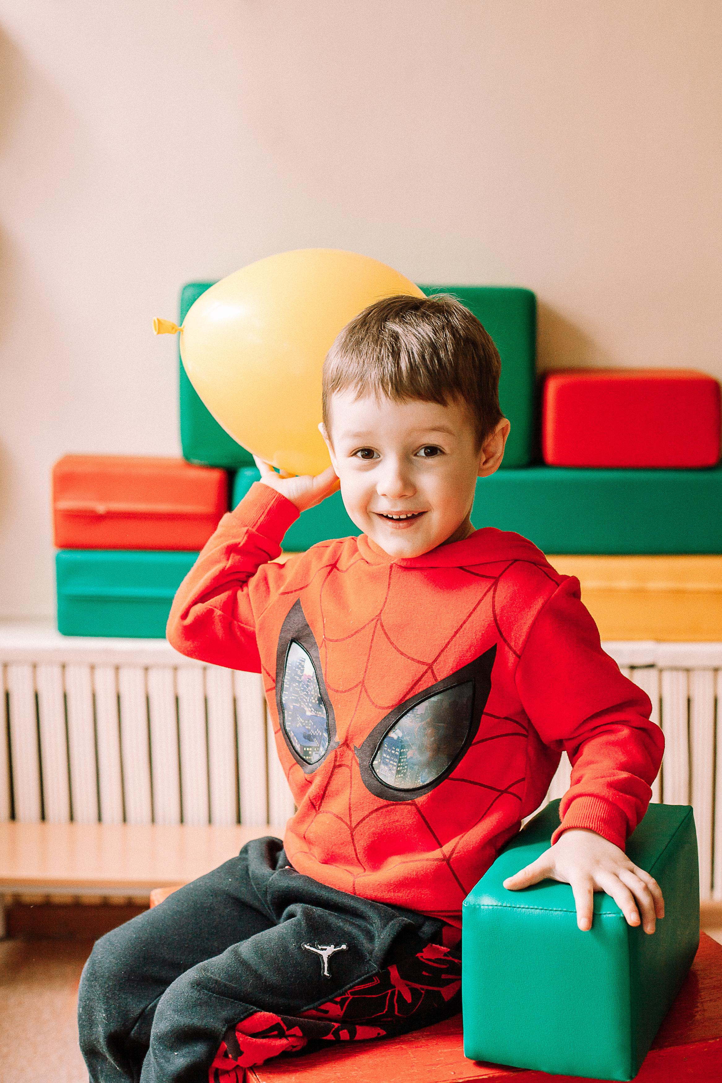 Детский сад, спорт зал. Семейный фотограф Трусова Евгения в Екатеринбурге