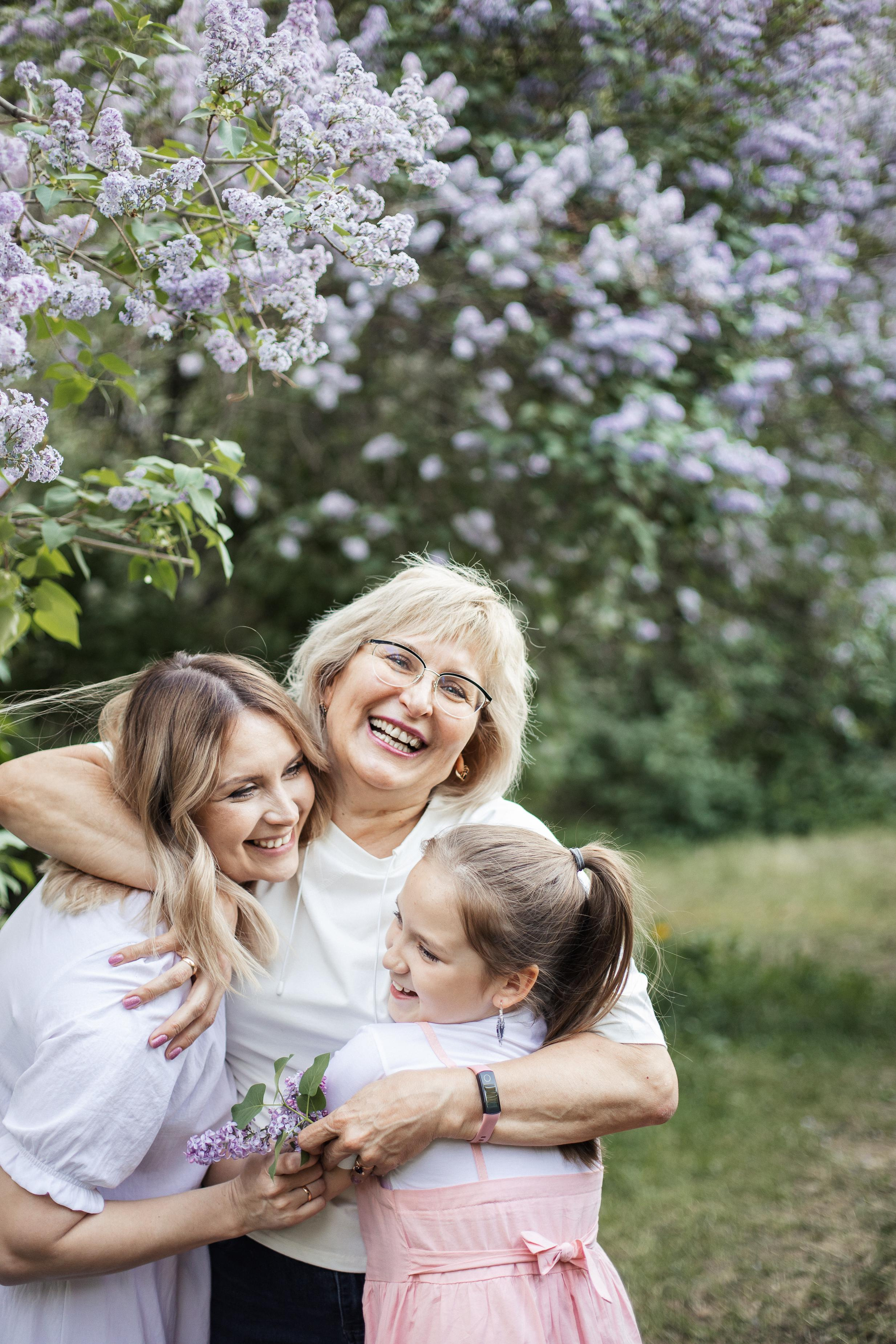 Фотопроект в сирени. Семейный фотограф Трусова Евгения в Екатеринбурге