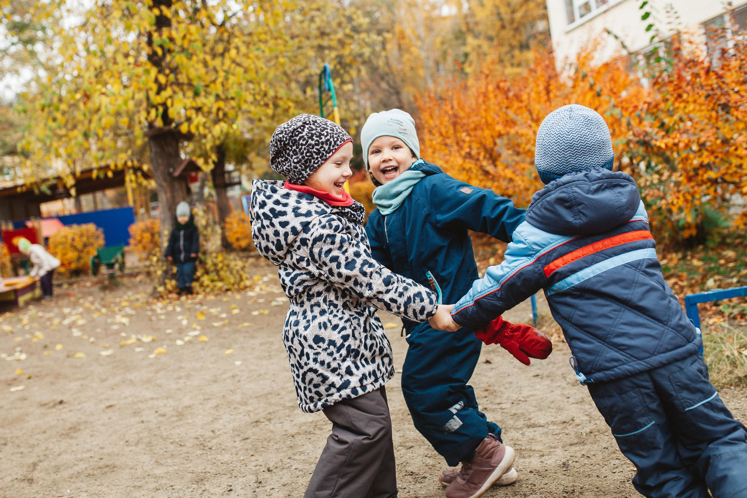 Детский сад, прогулка. Семейный фотограф Трусова Евгения в Екатеринбурге