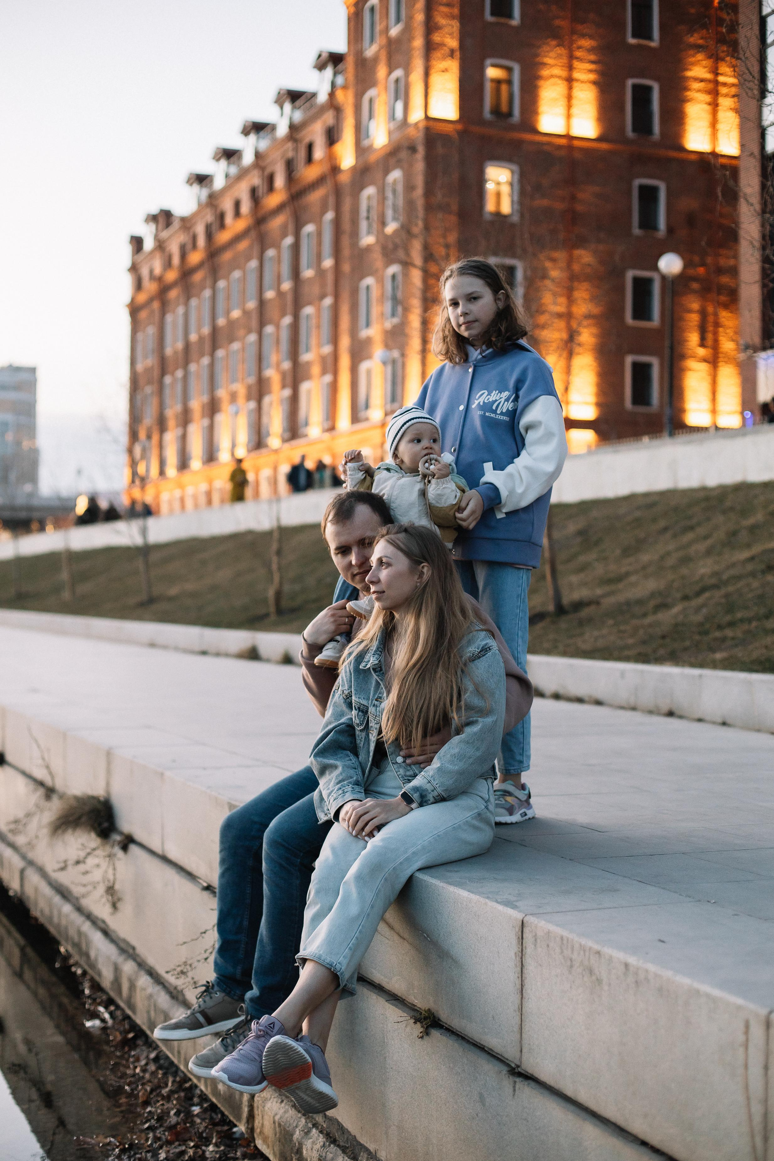 Антон, Надя, Даша и Лёвик. Семейный фотограф Трусова Евгения в Екатеринбурге
