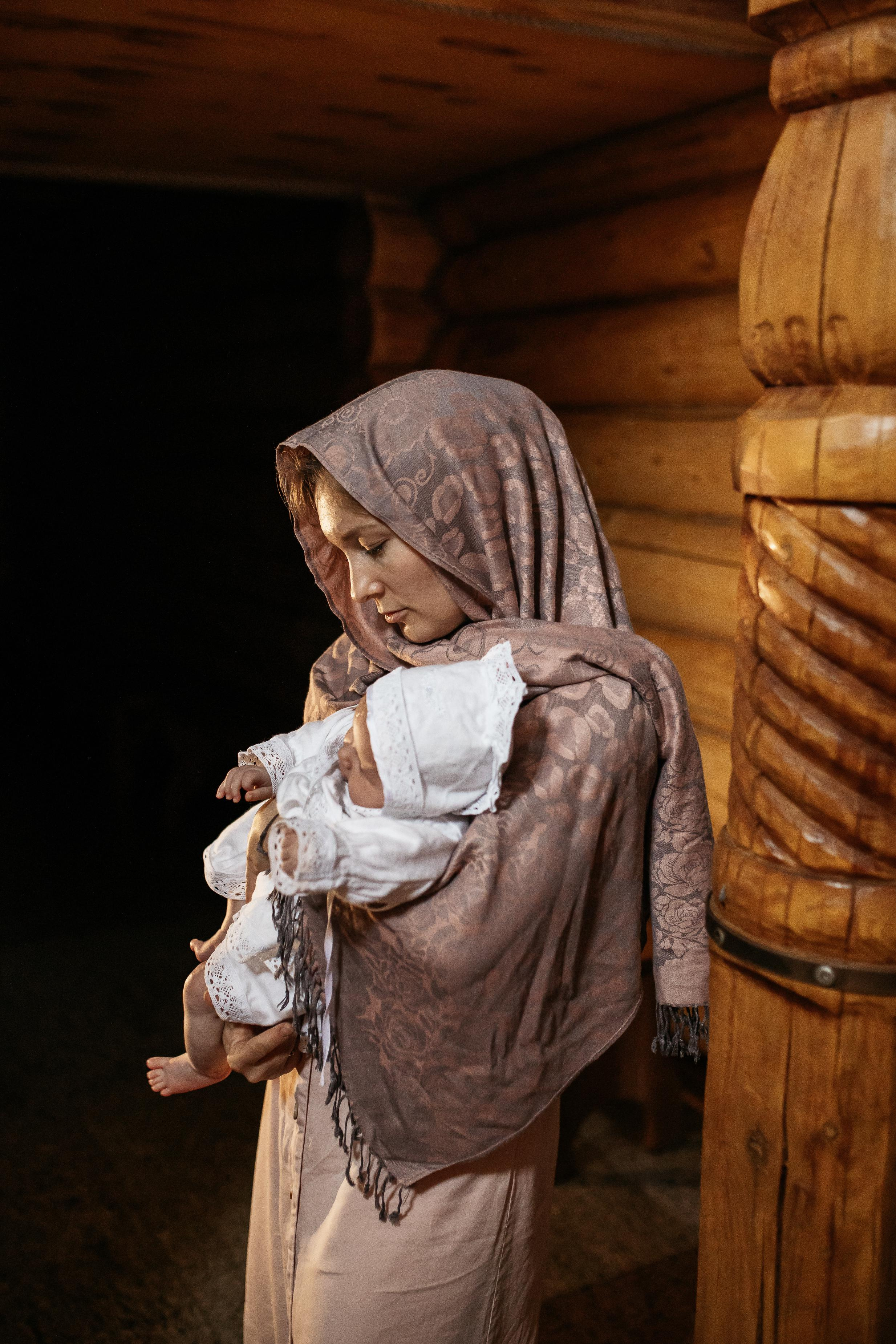 Крещение Машеньки. Семейный фотограф Трусова Евгения в Екатеринбурге
