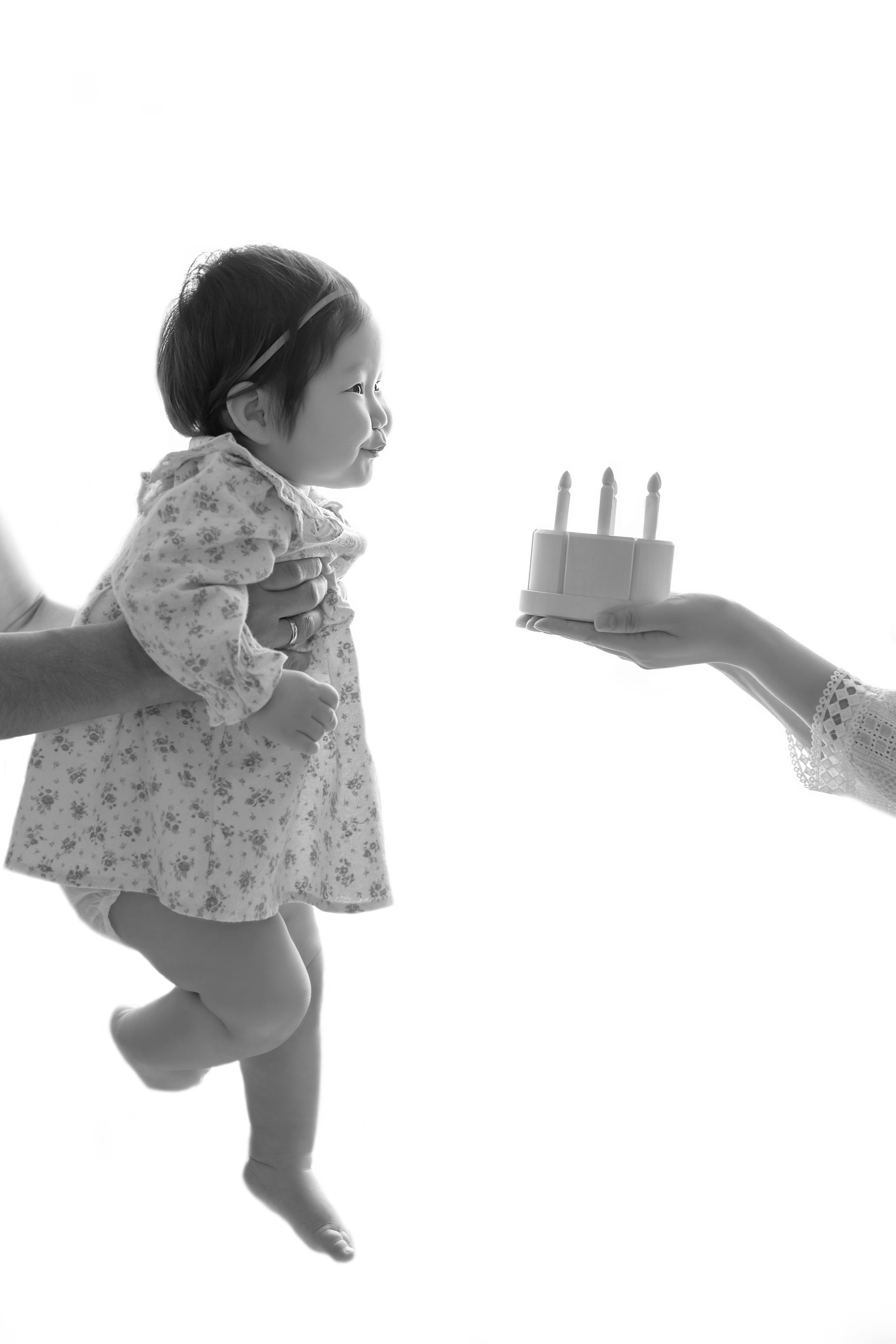 Алине 1 годик. Фотограф новорожденных в Норильске Виктория Шагалиева