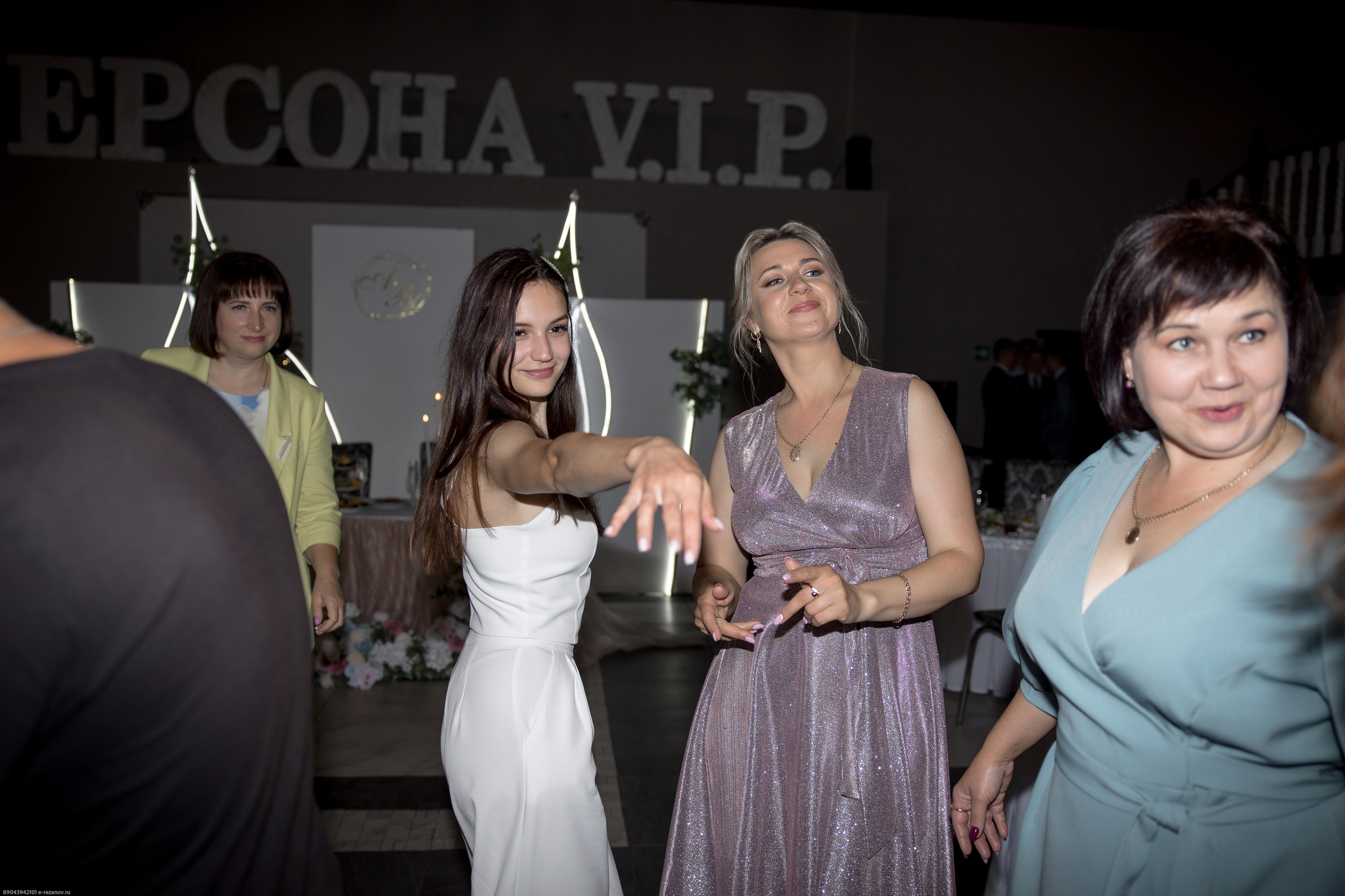 Андрей и Владислава. Свадебный и семейный фотограф Евгений Резанов