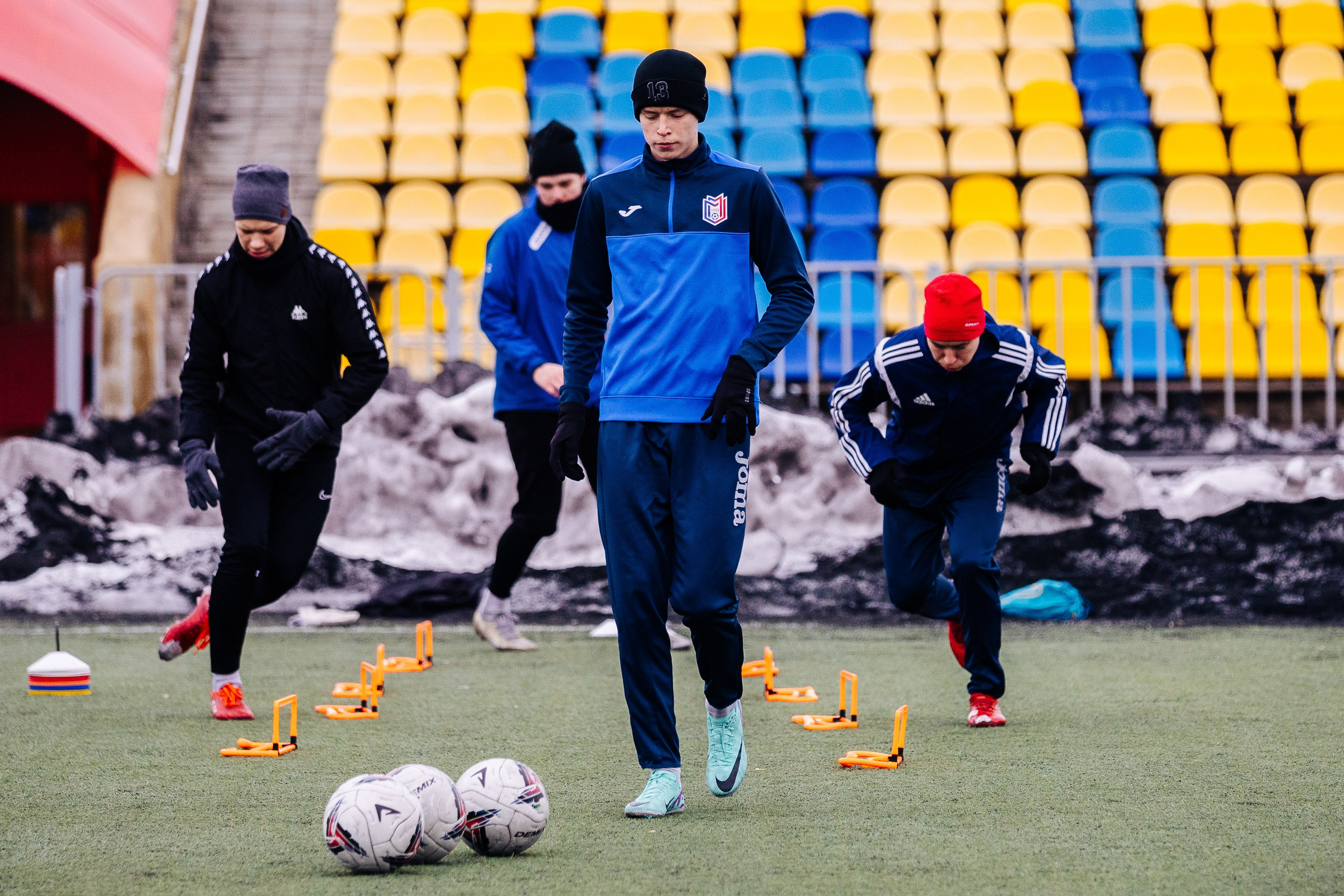 Тренировка ФК Металлург // 01.04.24. Денис Прохоров Фотограф в г. Магнитогорск