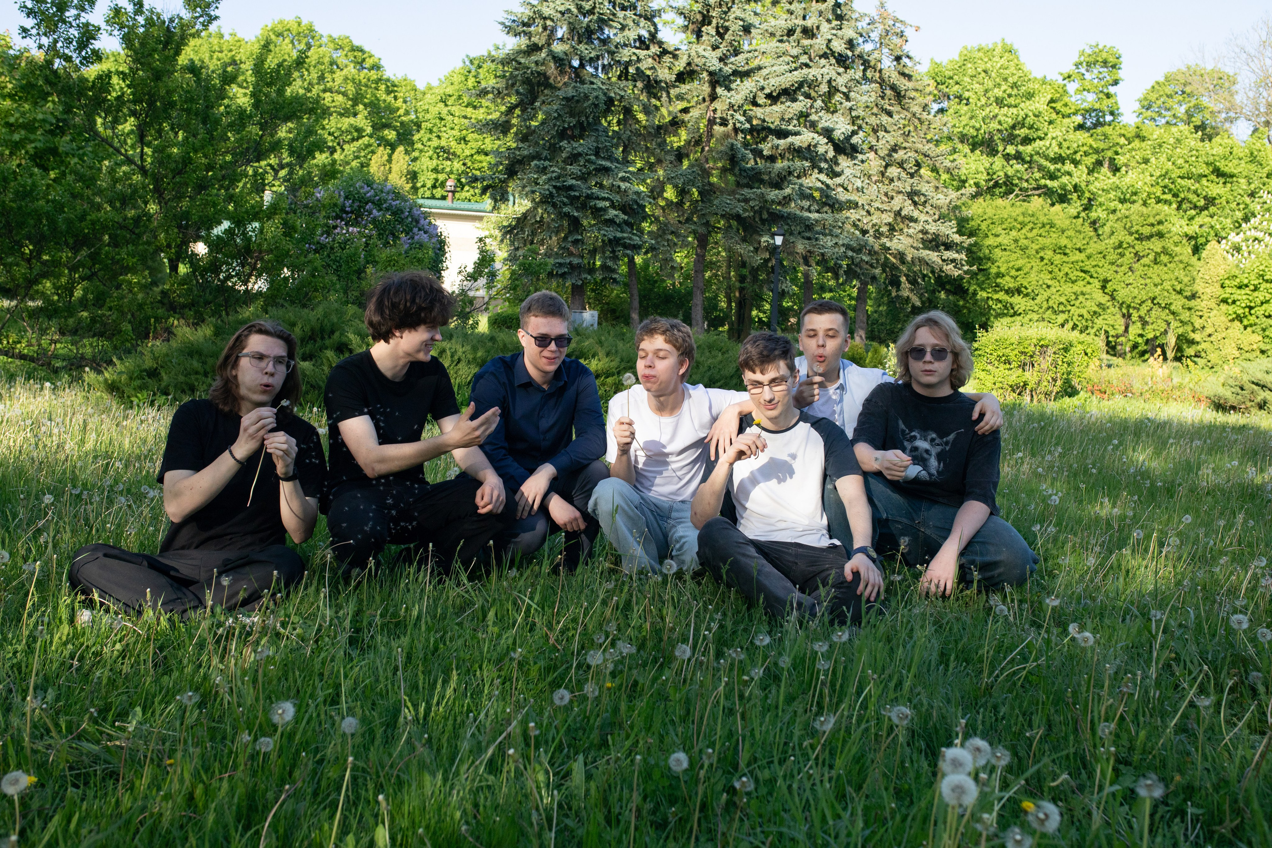 19/05/26 Лошицкий. Выпускные альбомы Cardsi