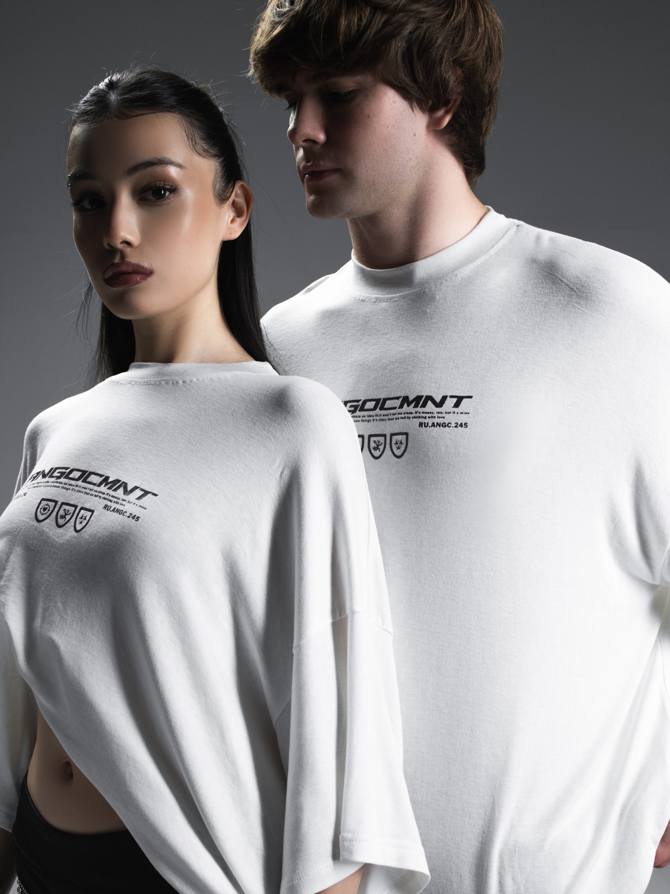 КАТАЛОГ | серый фон. RUNA production — стильные съемки для брендов