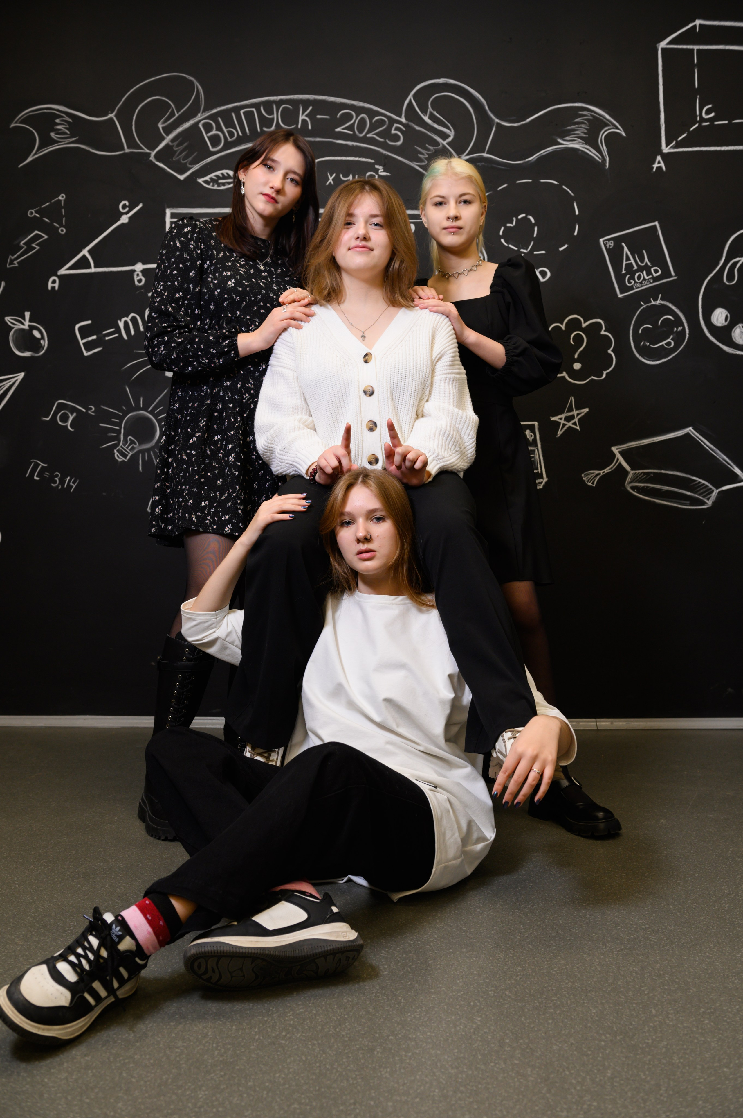 Фотосъемка на альбомы 9-11 классы. Выпускные альбомы Искитим Бердск Новосибирск