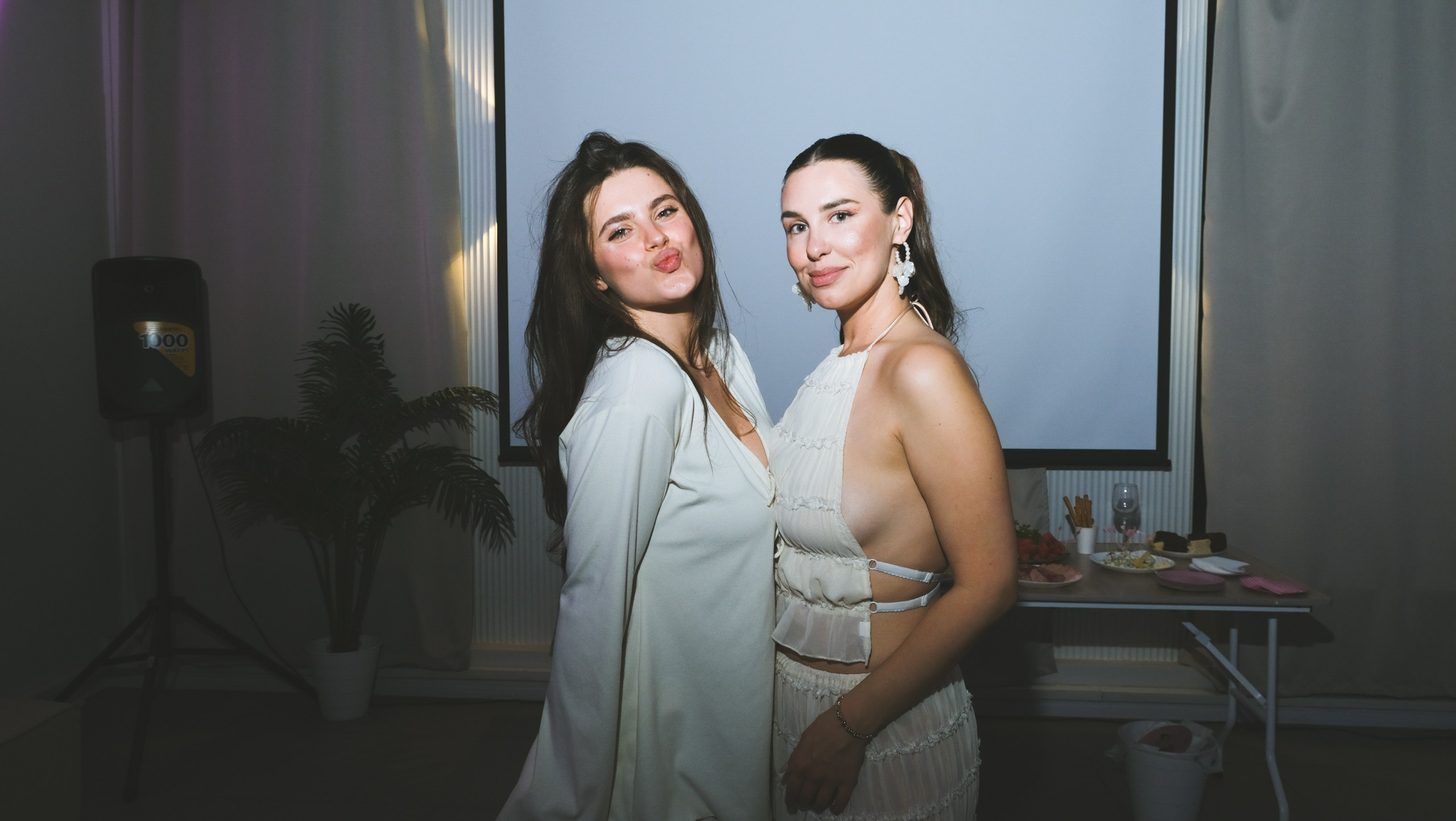 Женский клуб ДР. Мари — фотограф и видеограф из Москвы