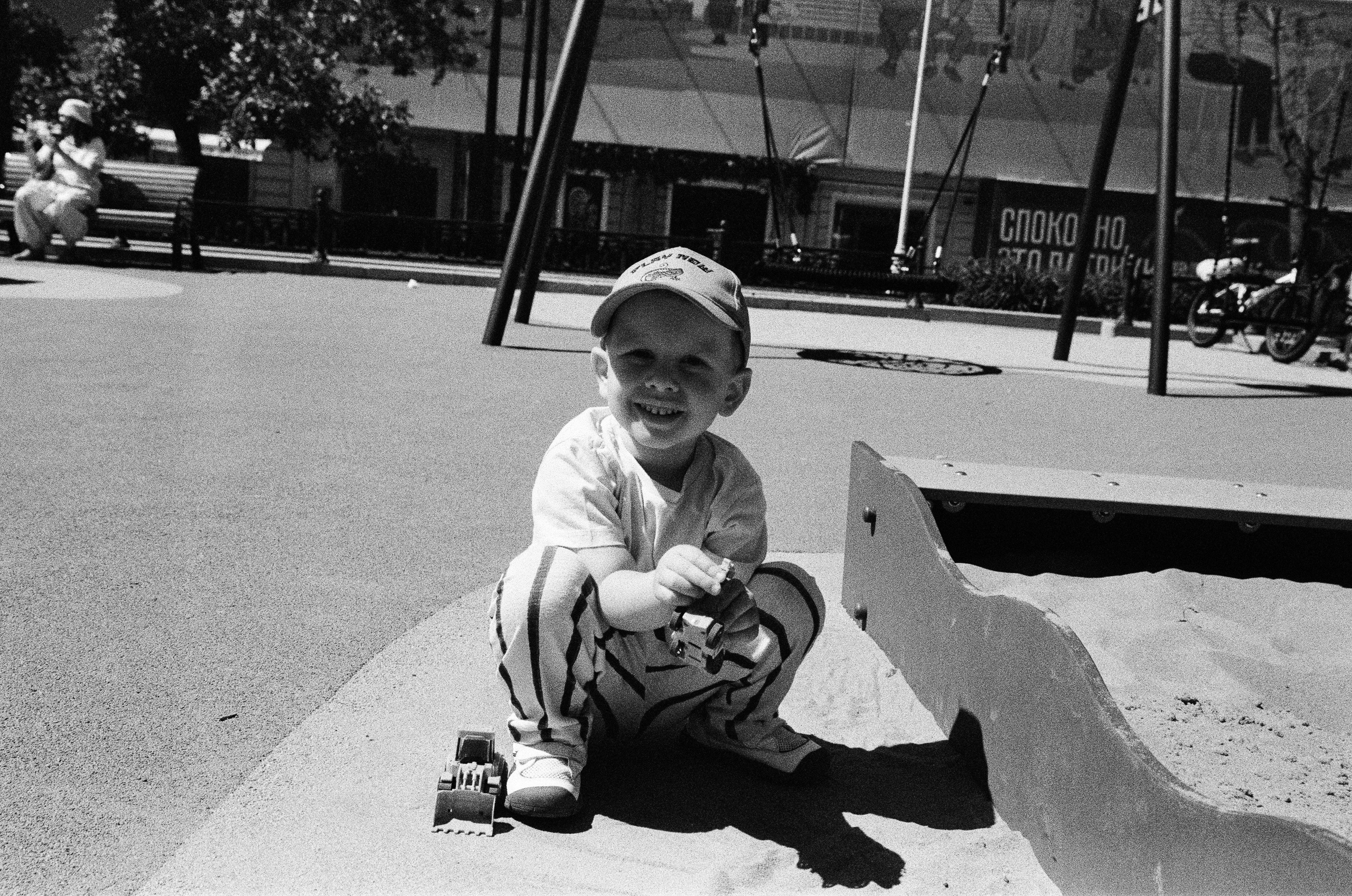 Фотопленка ч. б. Etude Pan 400 ISO. Фотограф Алексей Ка…
