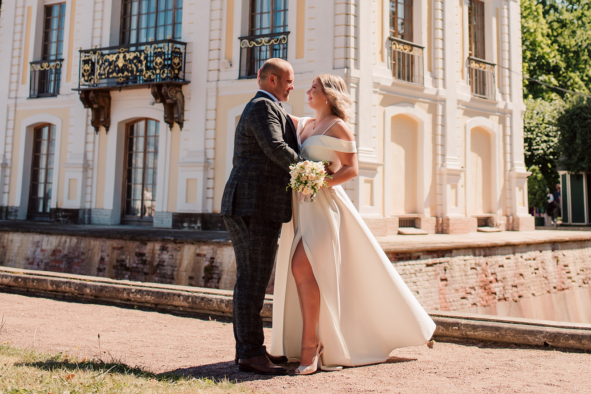 Юлия и Дмитрий. Летний Петергоф. Семейный и Свадебный фотограф. Санкт-Петербург. Пушкин
