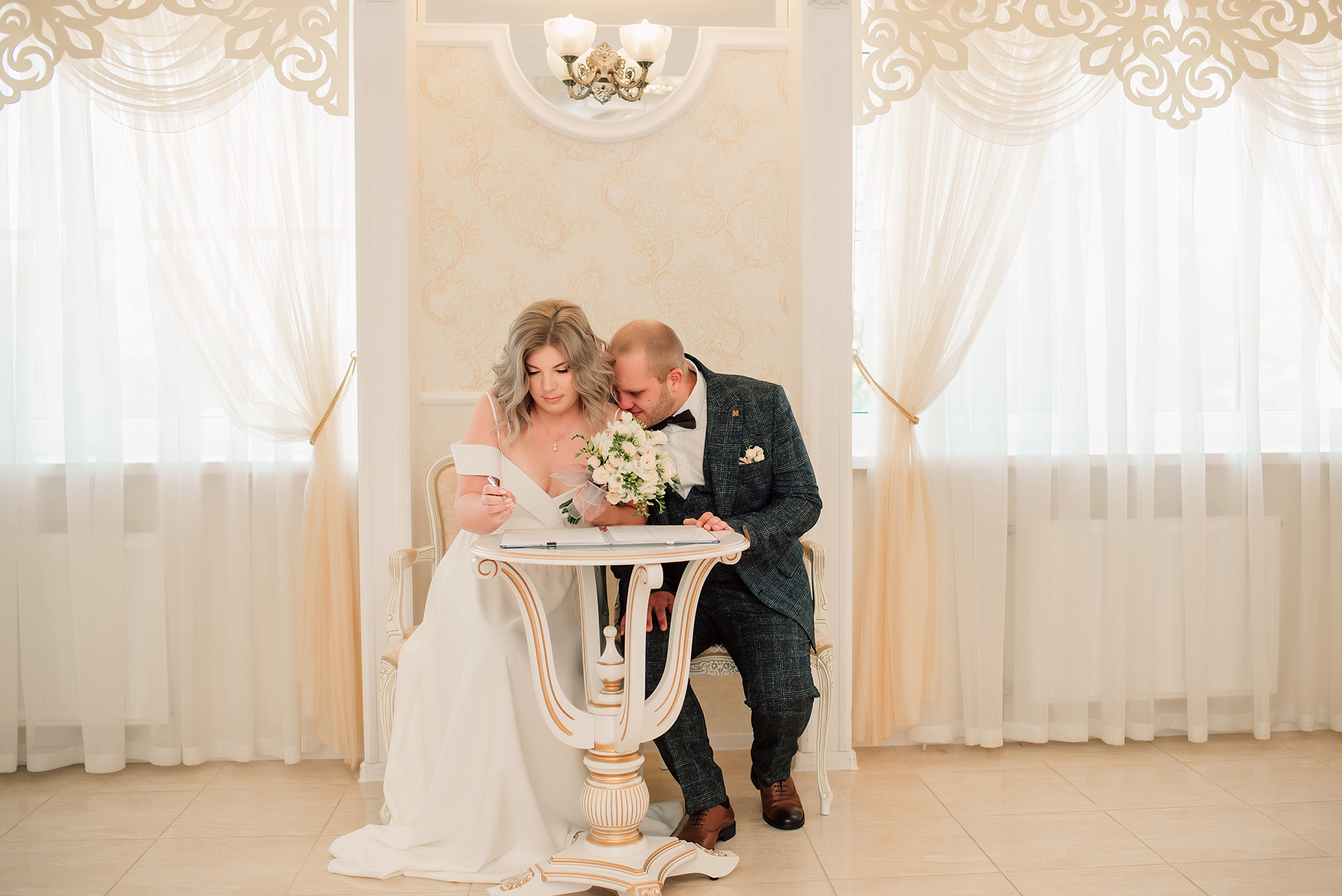 Юлия и Дмитрий. Летний Петергоф. Семейный и Свадебный фотограф. Санкт-Петербург. Пушкин