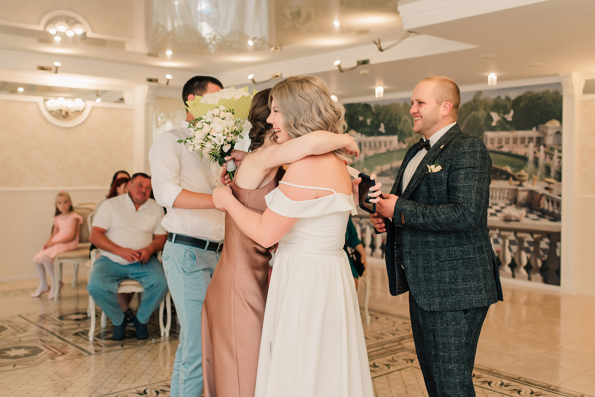 Юлия и Дмитрий. Летний Петергоф. Семейный и Свадебный фотограф. Санкт-Петербург. Пушкин