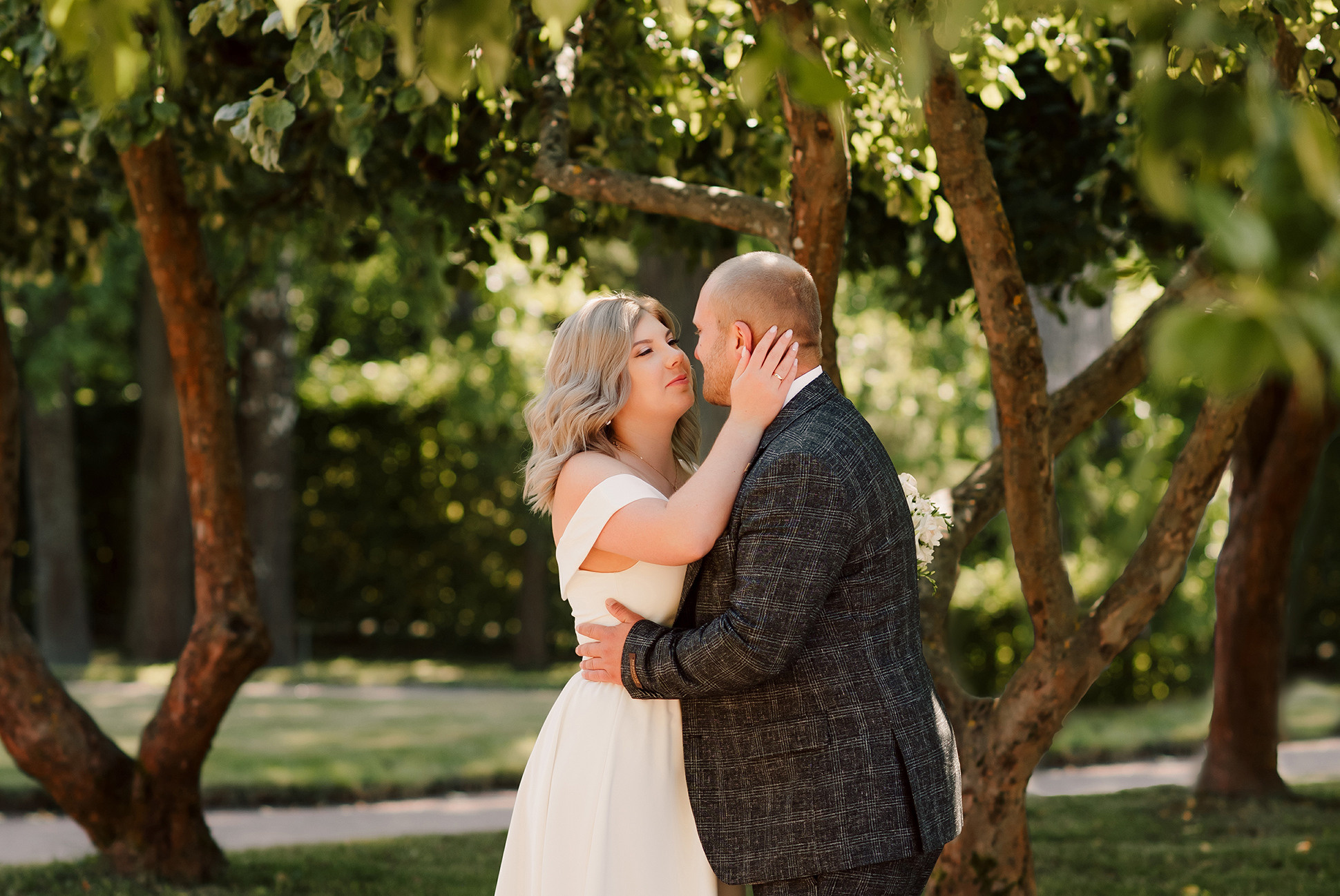 Юлия и Дмитрий. Летний Петергоф. Семейный и Свадебный фотограф. Санкт-Петербург. Пушкин