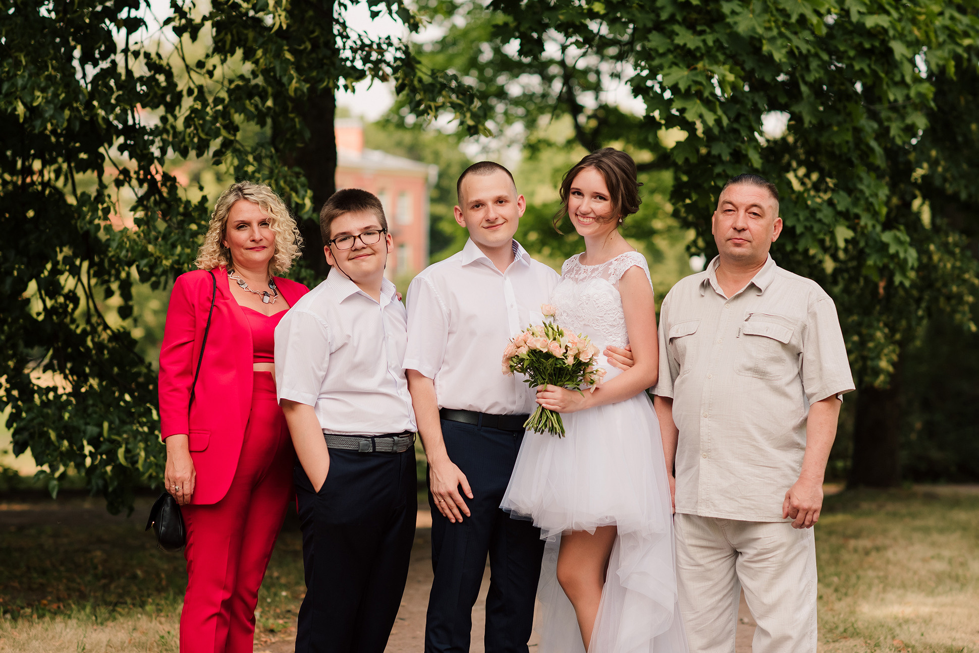 Свадебная фотосессия в Пушкине. Семейный и Свадебный фотограф. Санкт-Петербург. Пушкин