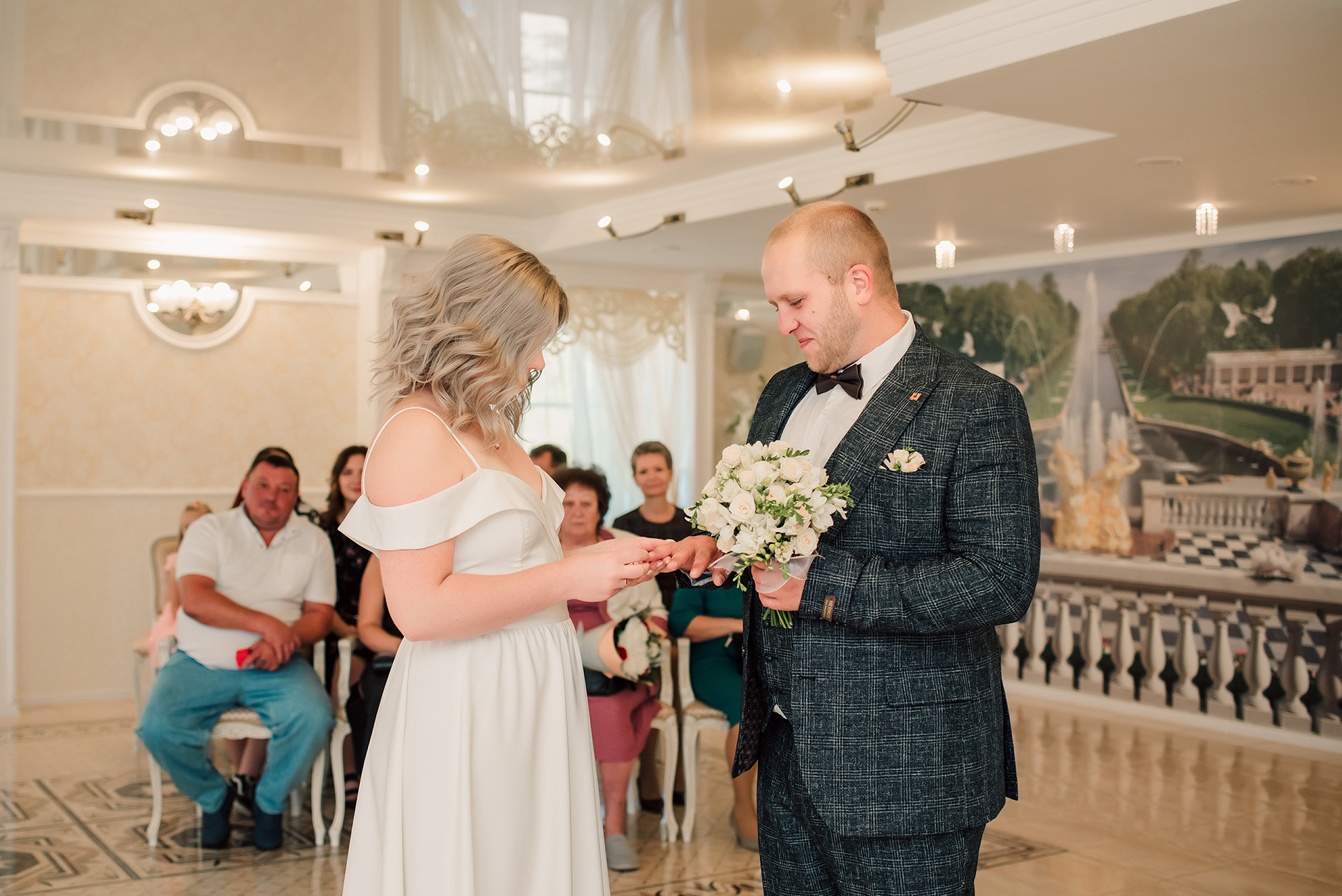 Юлия и Дмитрий. Летний Петергоф. Семейный и Свадебный фотограф. Санкт-Петербург. Пушкин