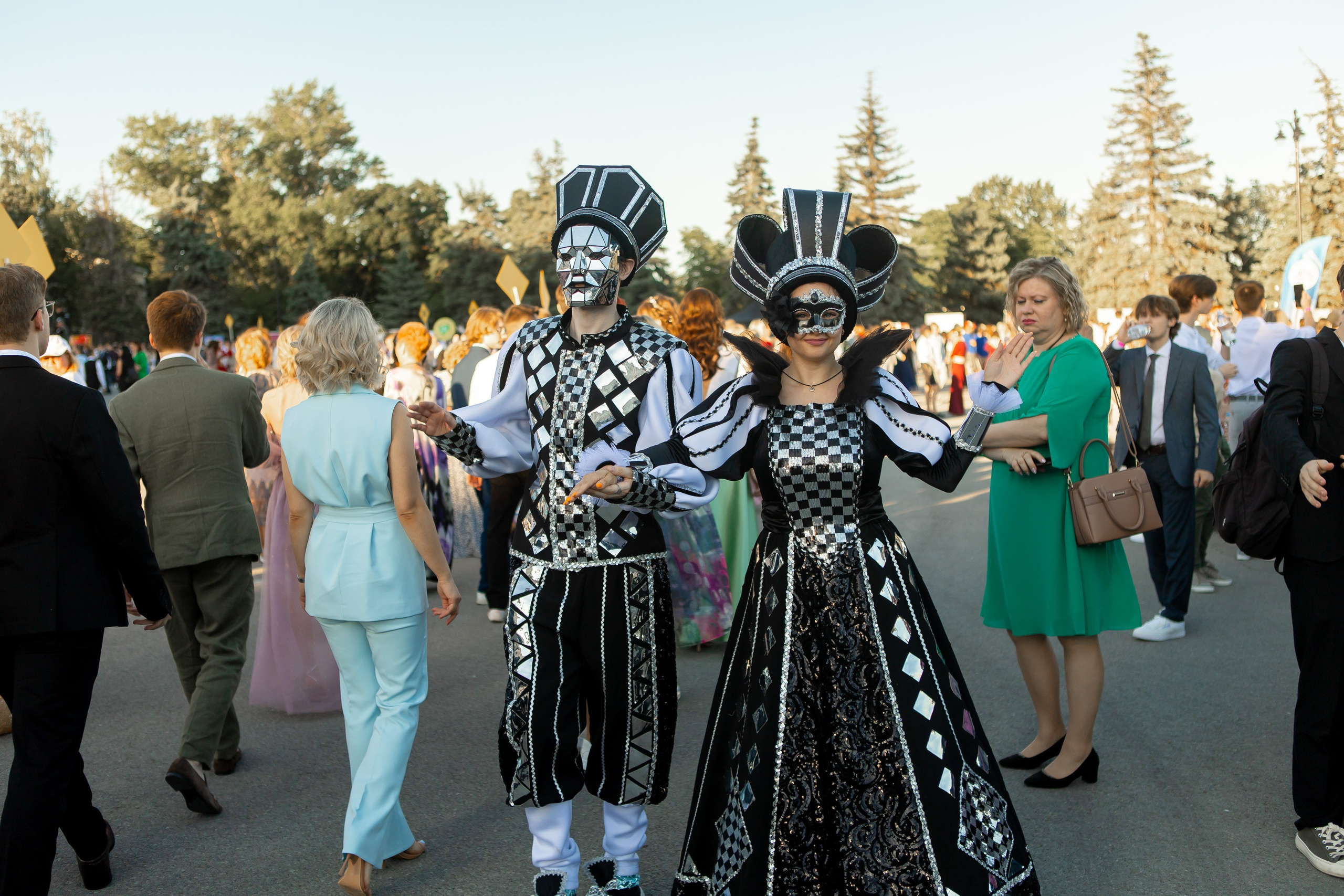 Выпускной Гимназия 12 2024 г. Свадебный и портретный Фотограф в Липецке Дмитрий Котюков