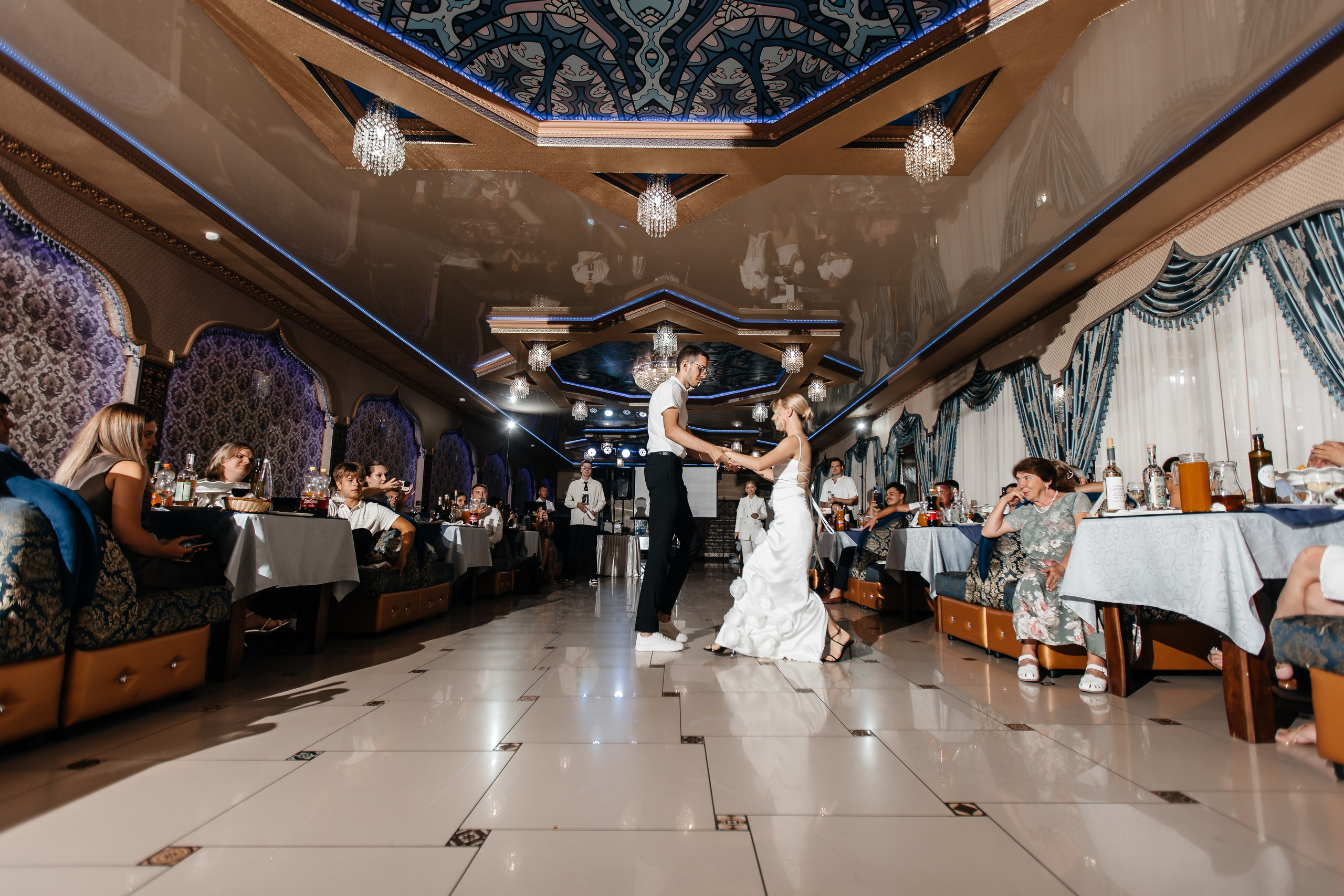 Анонс свадьбы Марии и Игоря. Банкет в ресторане Мероба. Свадебный фотограф в Крыму и Севастополе Ольга Баскакова