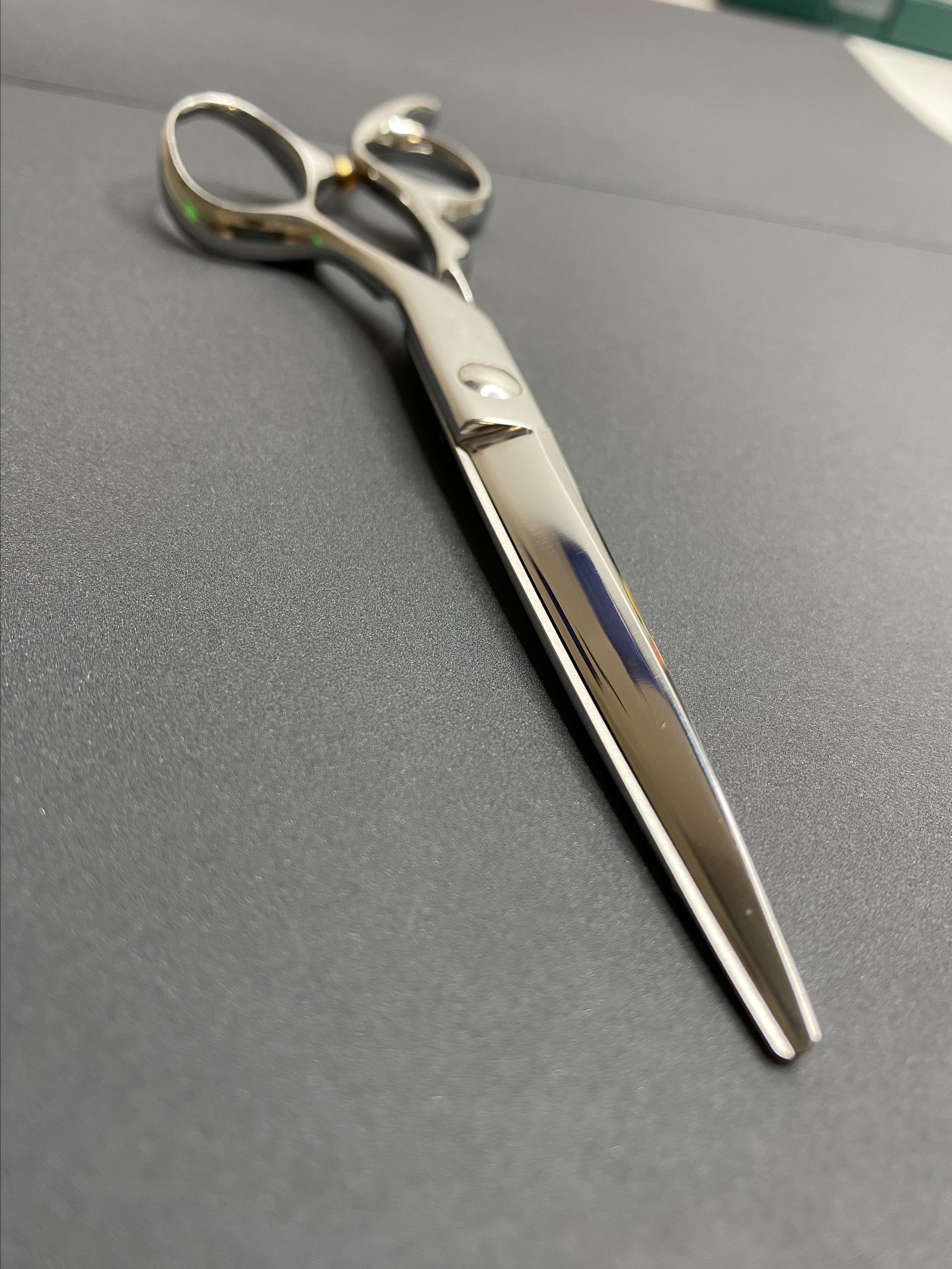 Ножницы. Заточка маникюрного парикмахерского инструмента в Новосибирске