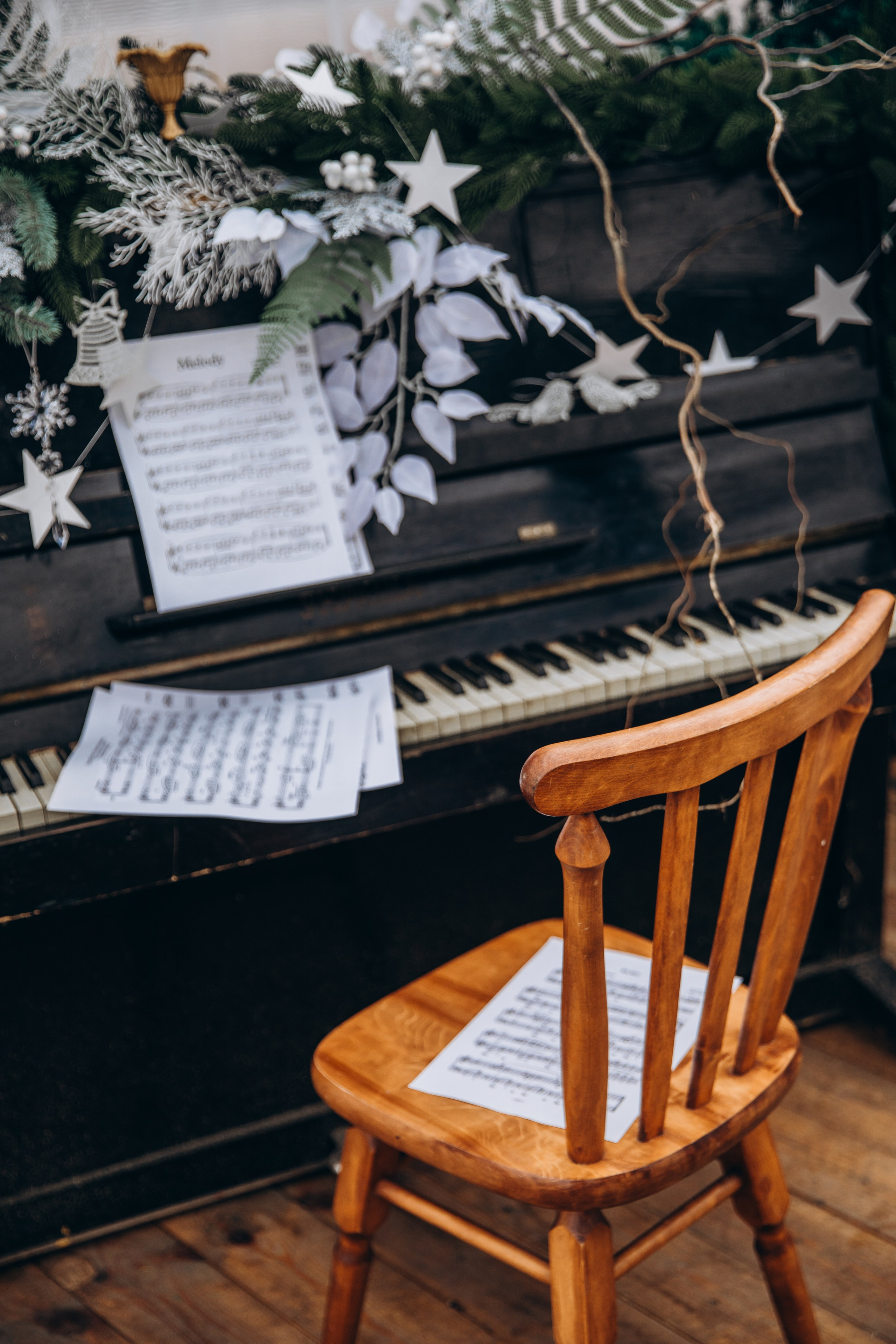 Уличная локация «Лесной дом». Фотостудия в Мариуполе «Берлога»