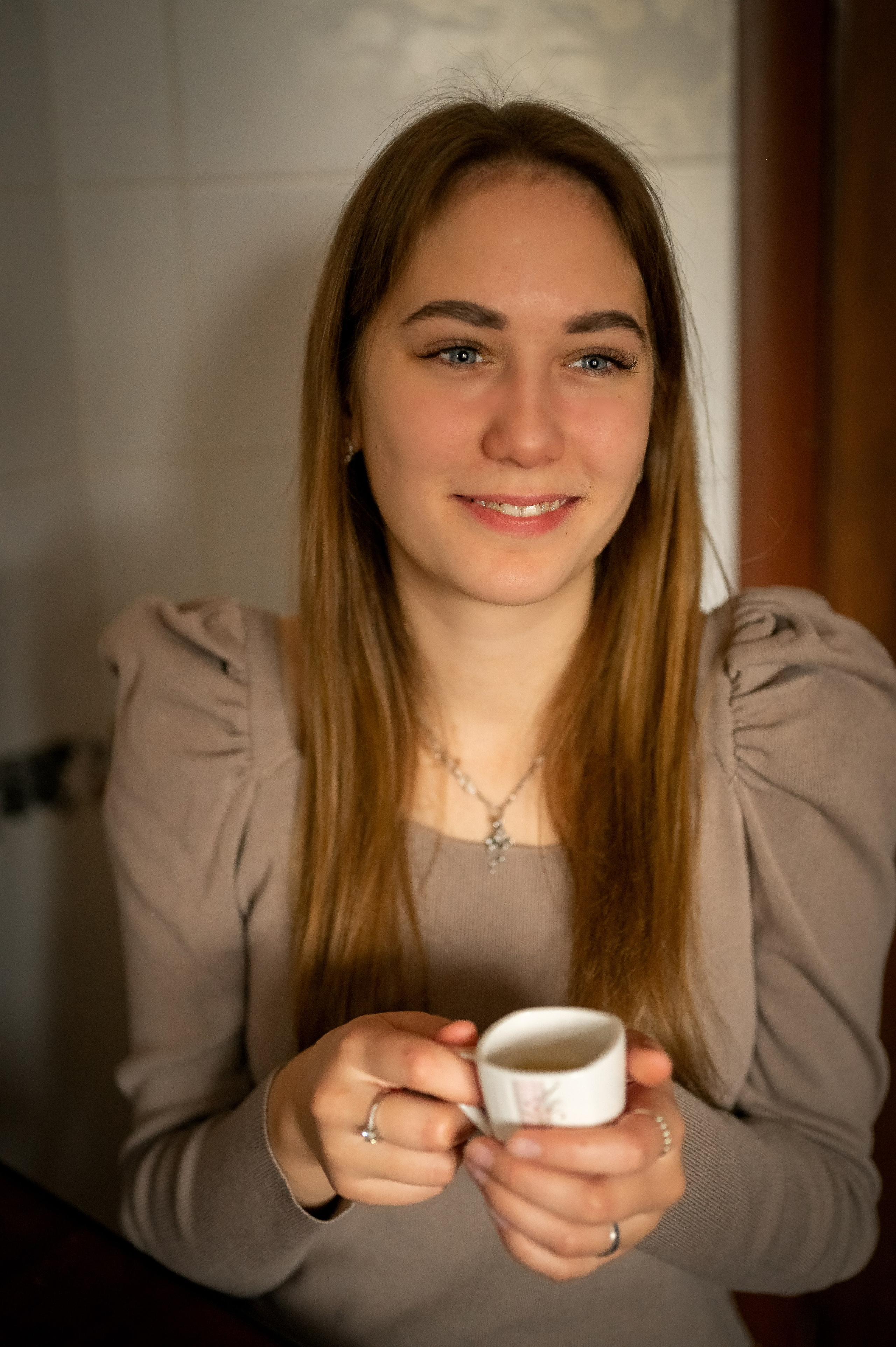 Родители с новорожденным малышом. Фотограф новорождённых, семейный, школьный в городе Калуге Евгения