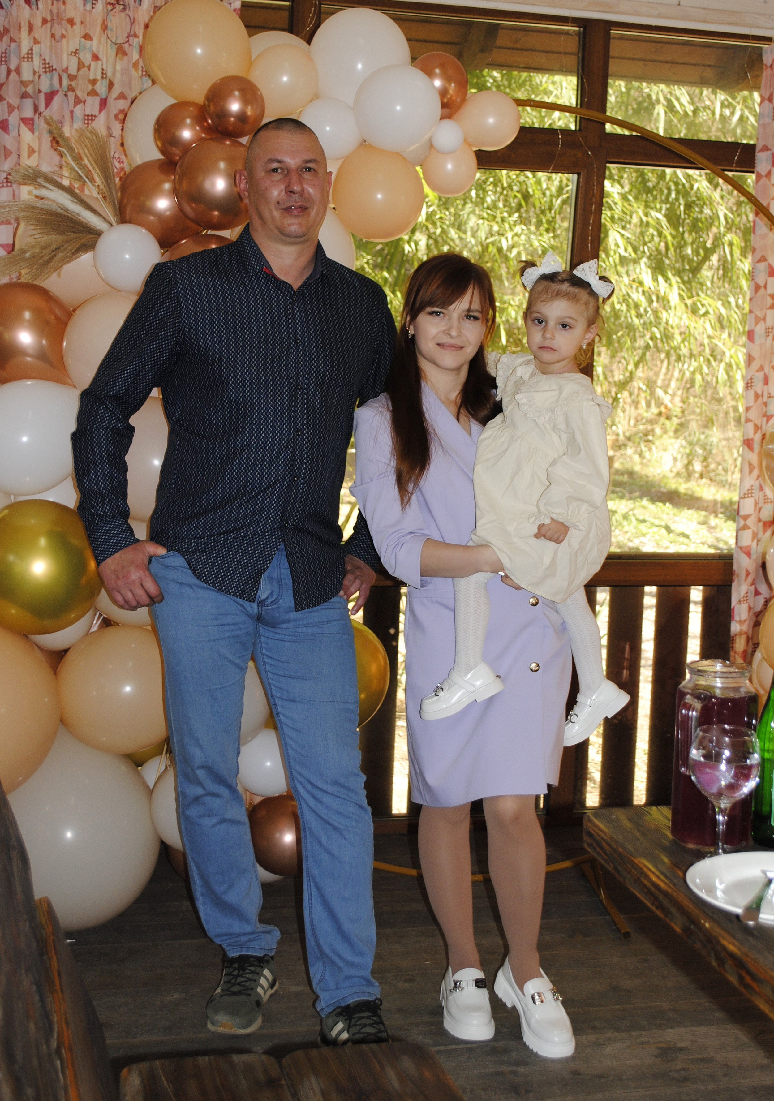 Настя Сьемка в кафе. Фотограф Мария Мусаелян