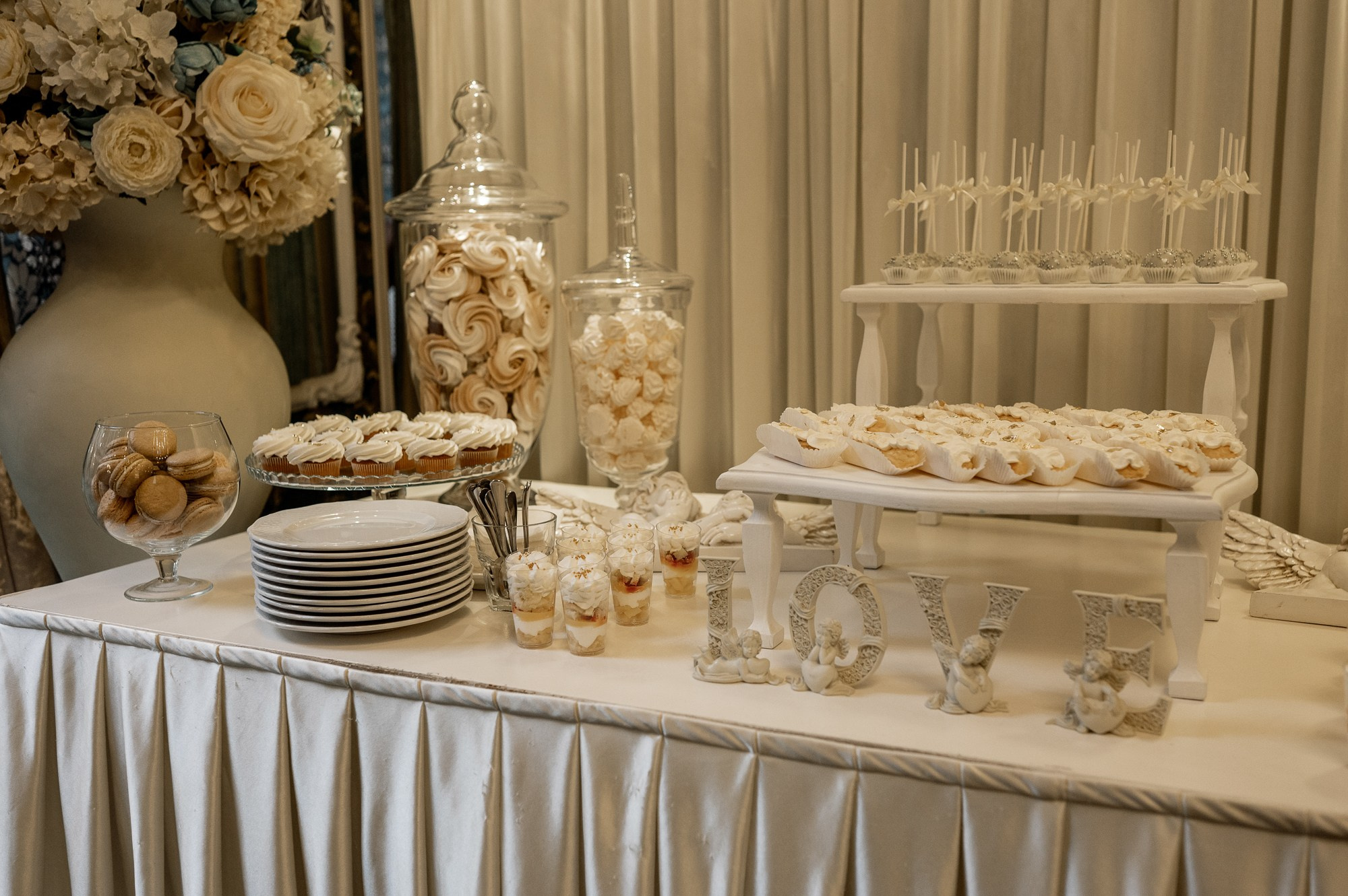 Вячеслав и Екатерина. Свадебный фотограф в Тюмени Анастасия Конева