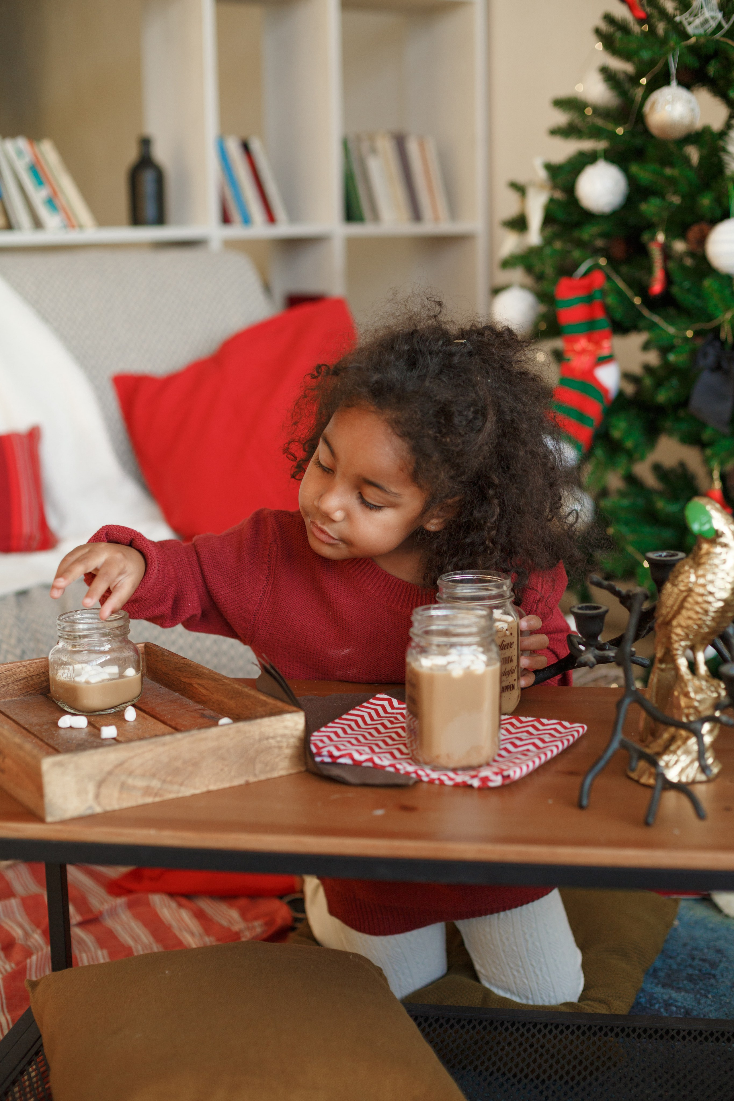Семейная студийная фотосессия на кухне. Свадебный и семейный фотограф Скрынник Светлана