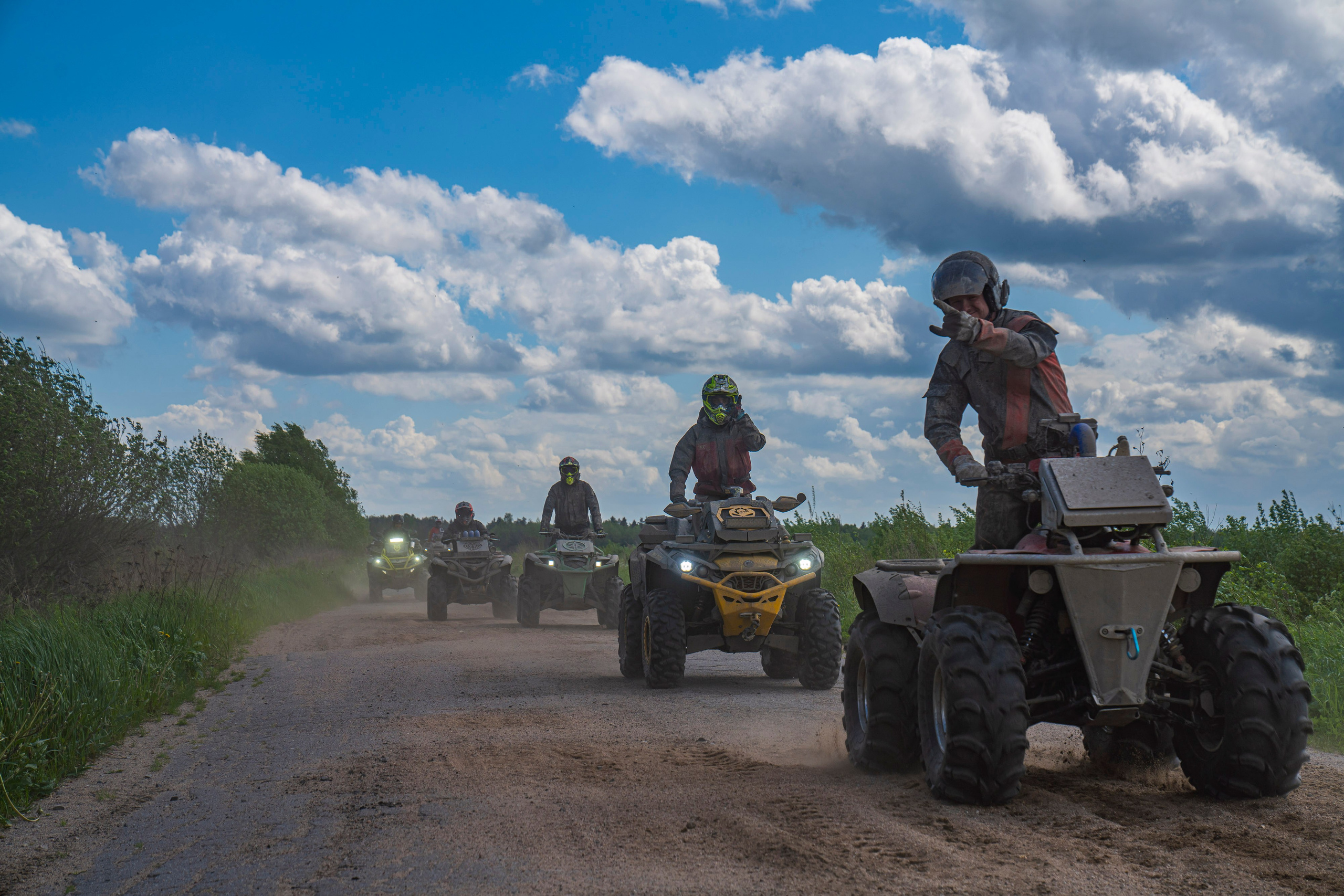 RazVolution. Графический дизайнер Илья Левченко