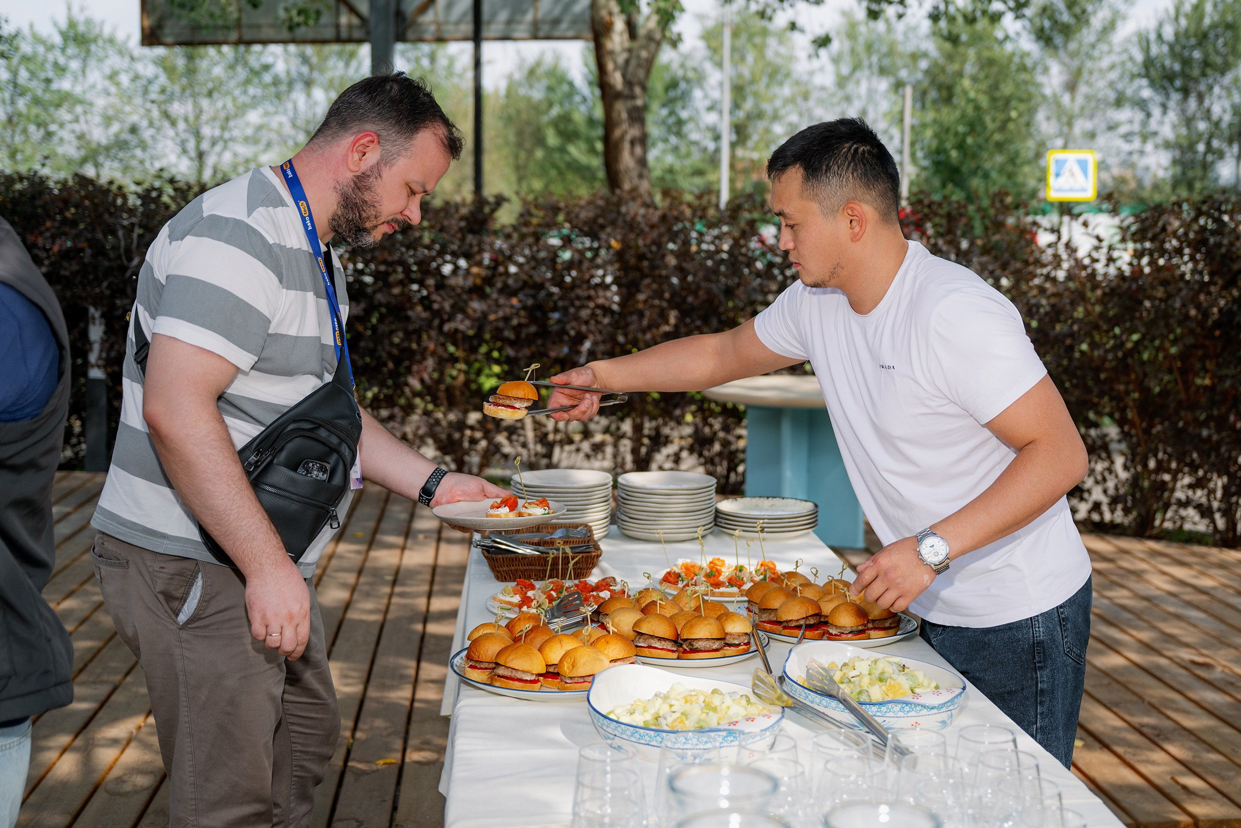 Конференция/Игра в тенис — BakoTech&Cloudfire. Фотограф в Алматы — Алексей Коньков | Репортаж, свадьбы, портреты