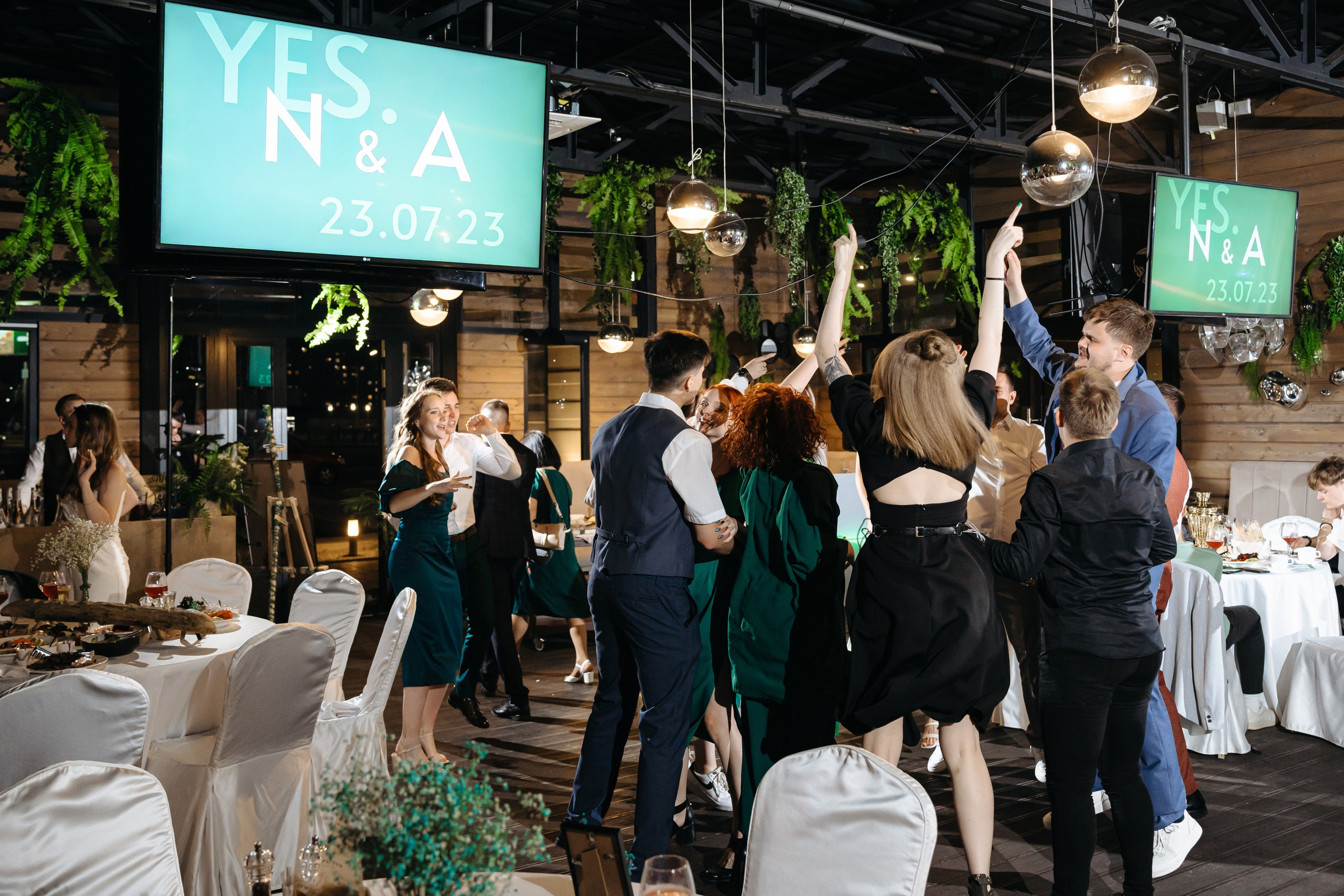 Николай и Анастасия. Свадебный фотограф Красноярск Вязьминова Мария