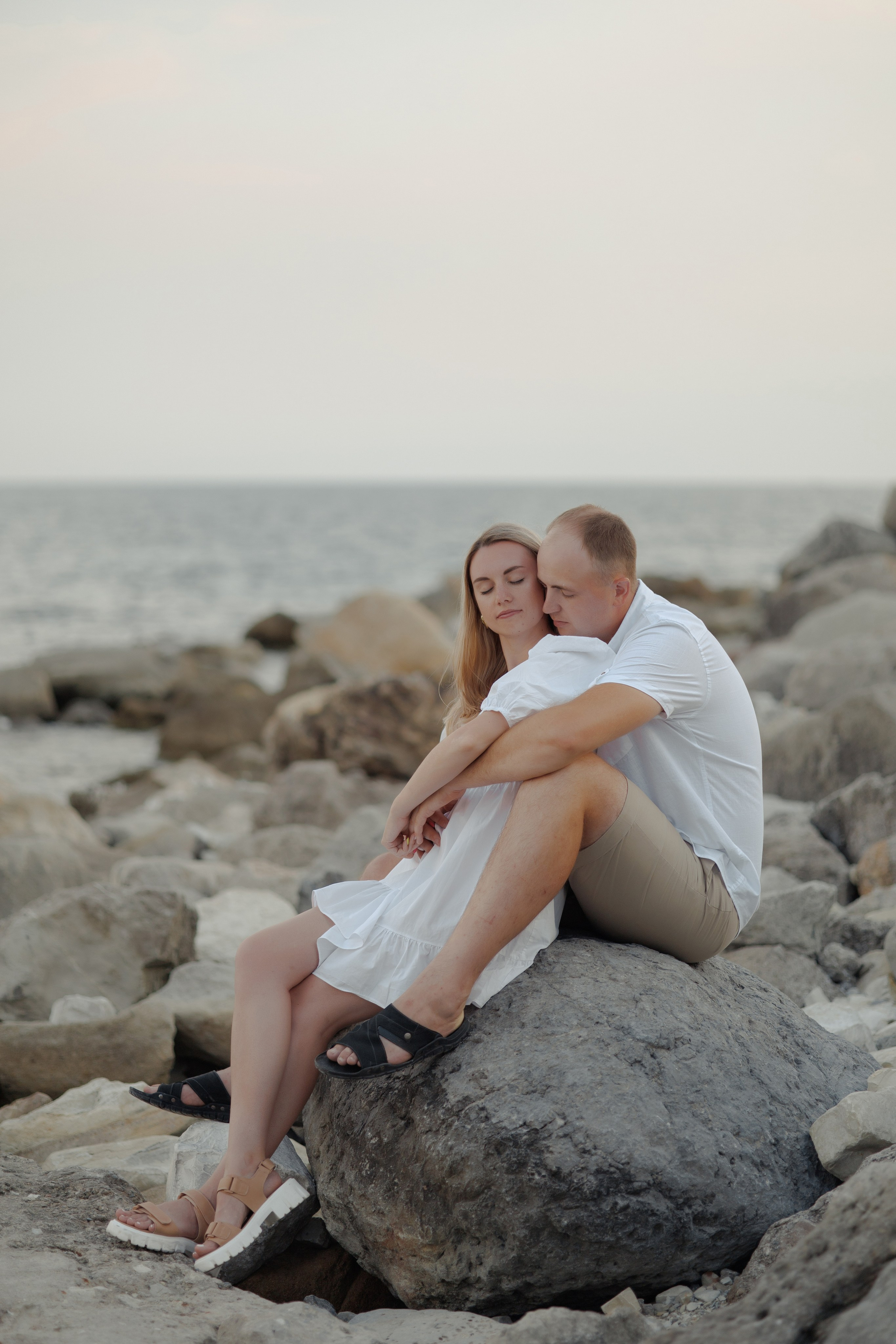 Лавстори на берегу моря. Семейный и портретный фотограф в Геленджике Любовь Бодрова