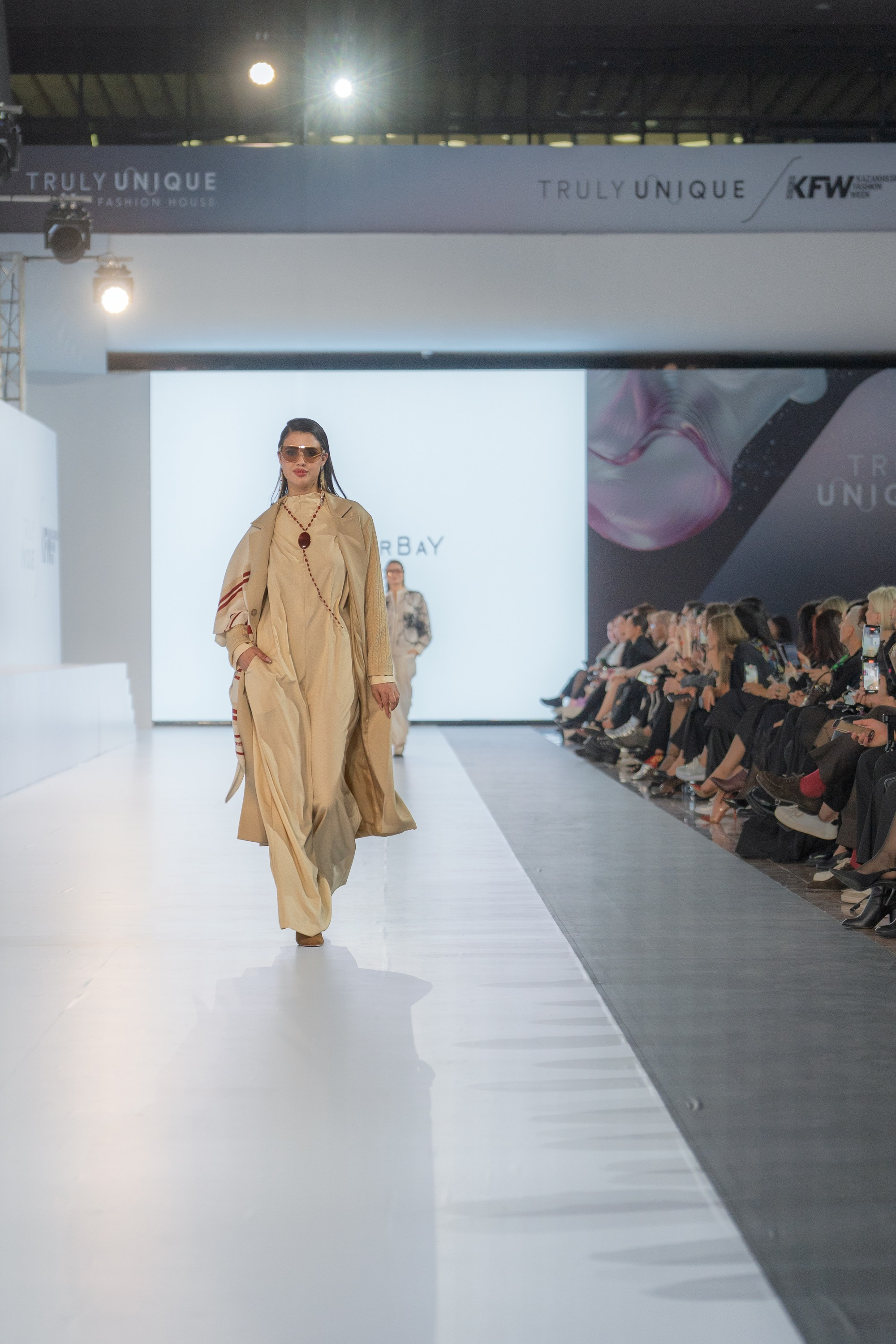 Shakerbay Vita Nova. Сайт Алматинского НЮ АРТ, будуар и фэшн фотографа Дениса Карпенко