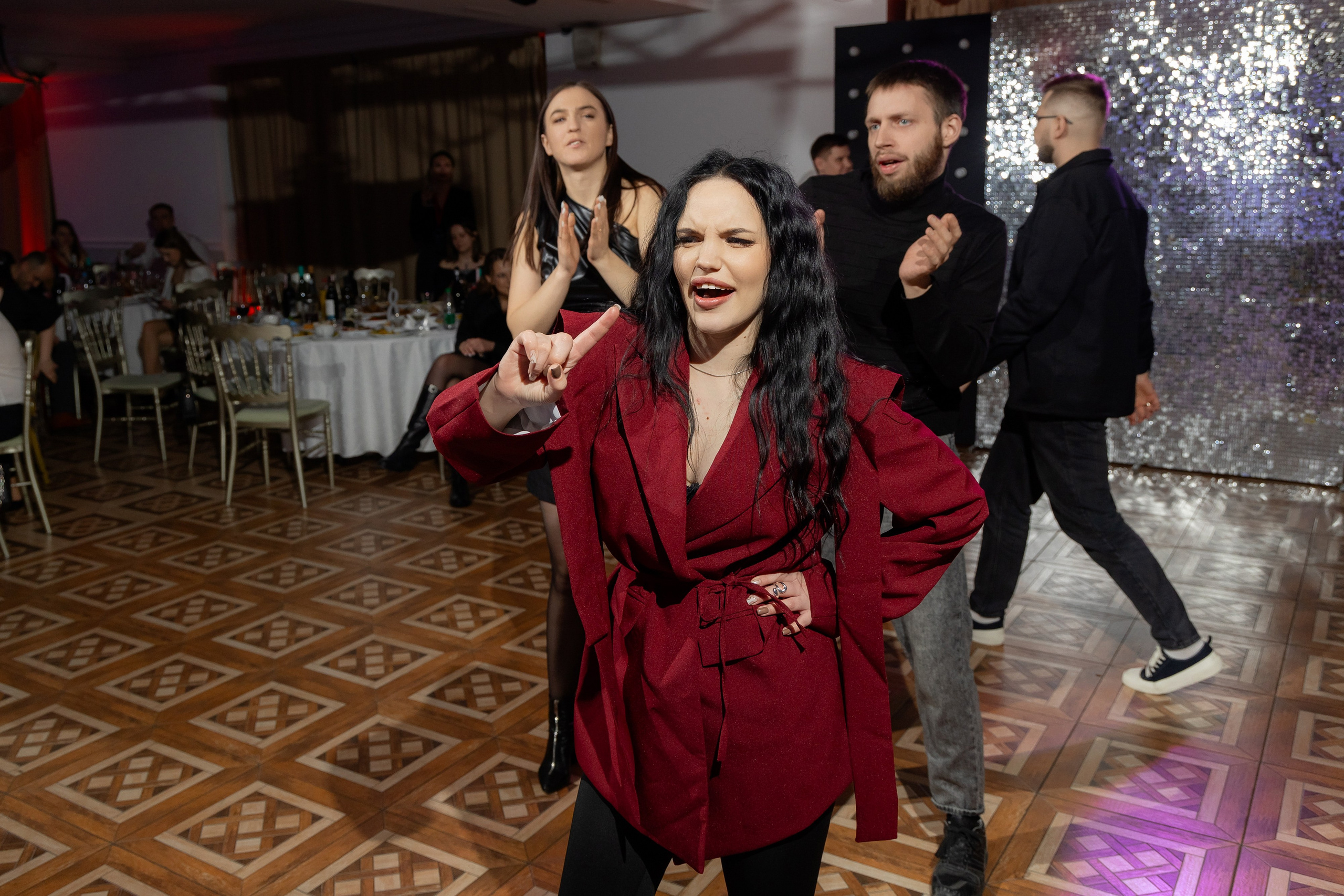 Корпоративная фотосъемка для кафе GARAGE | Новый год 2025 | Минск. Свадебный фотограф в Минске/Беларуси Сергей Спиридонов