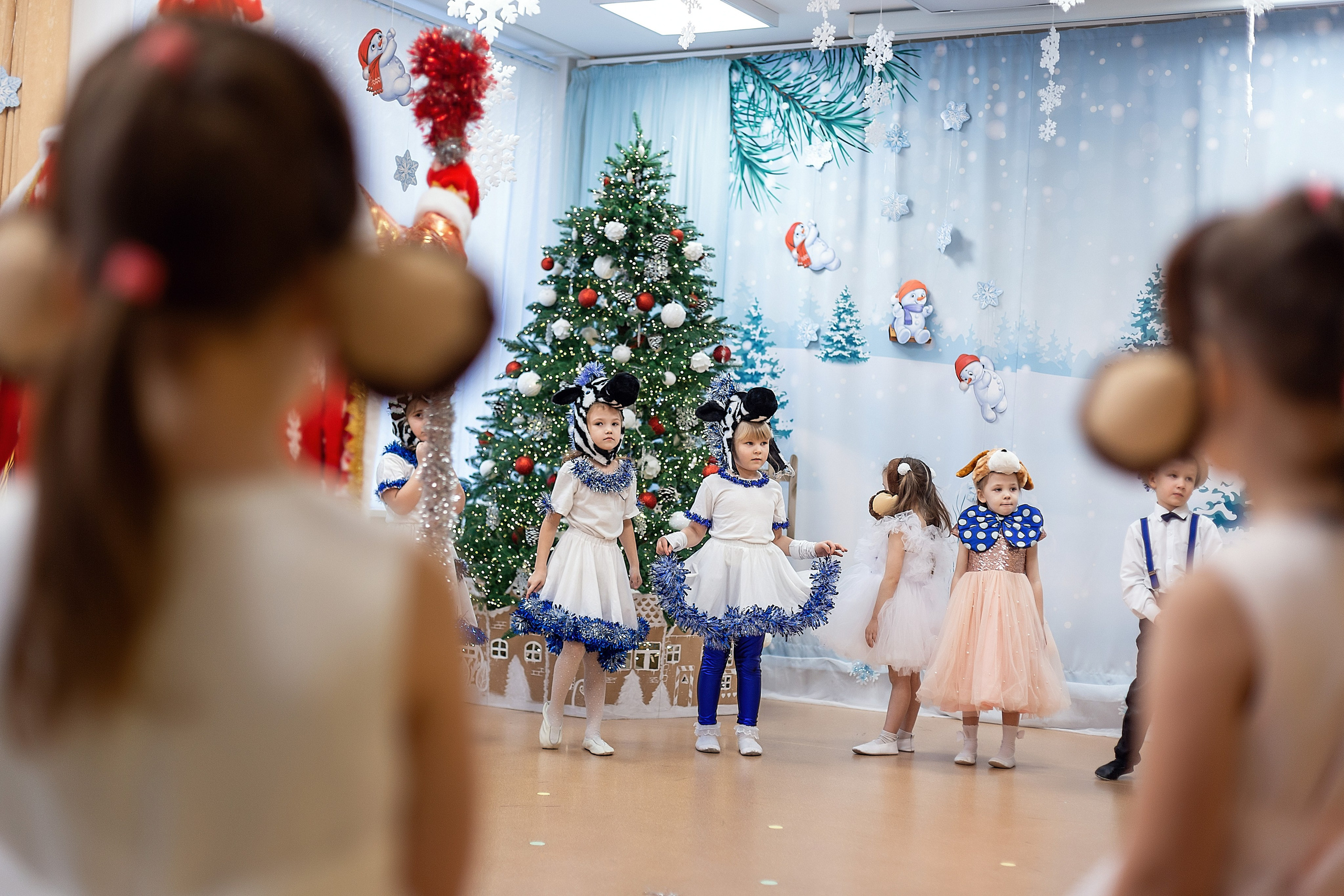 Утренник_"Веселый балаганчик» 2024. Семейный фотограф в Санкт-Петербурге