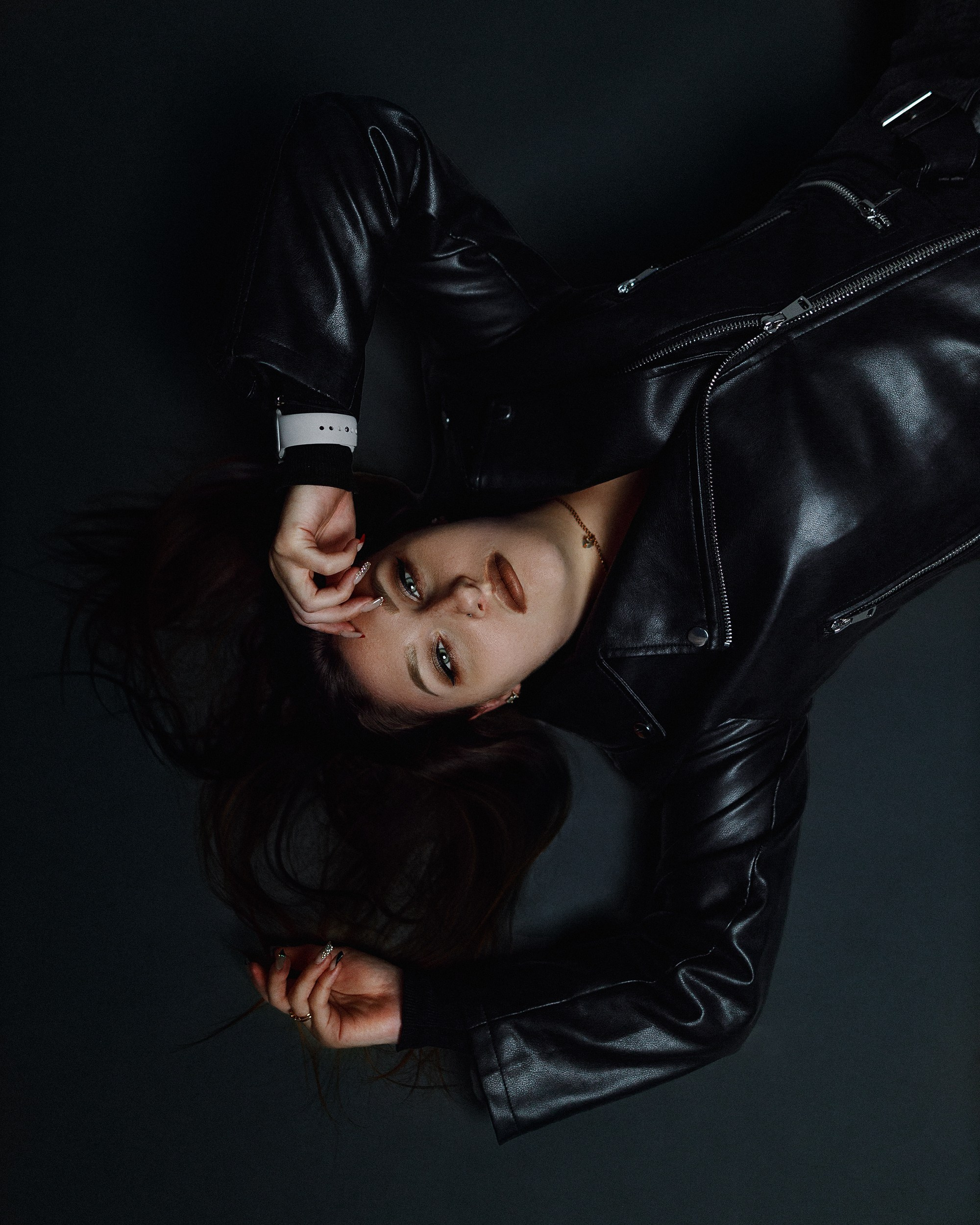 Юля — In The Shadows. Женский фотограф в Магнитогорске Шапошников Данил