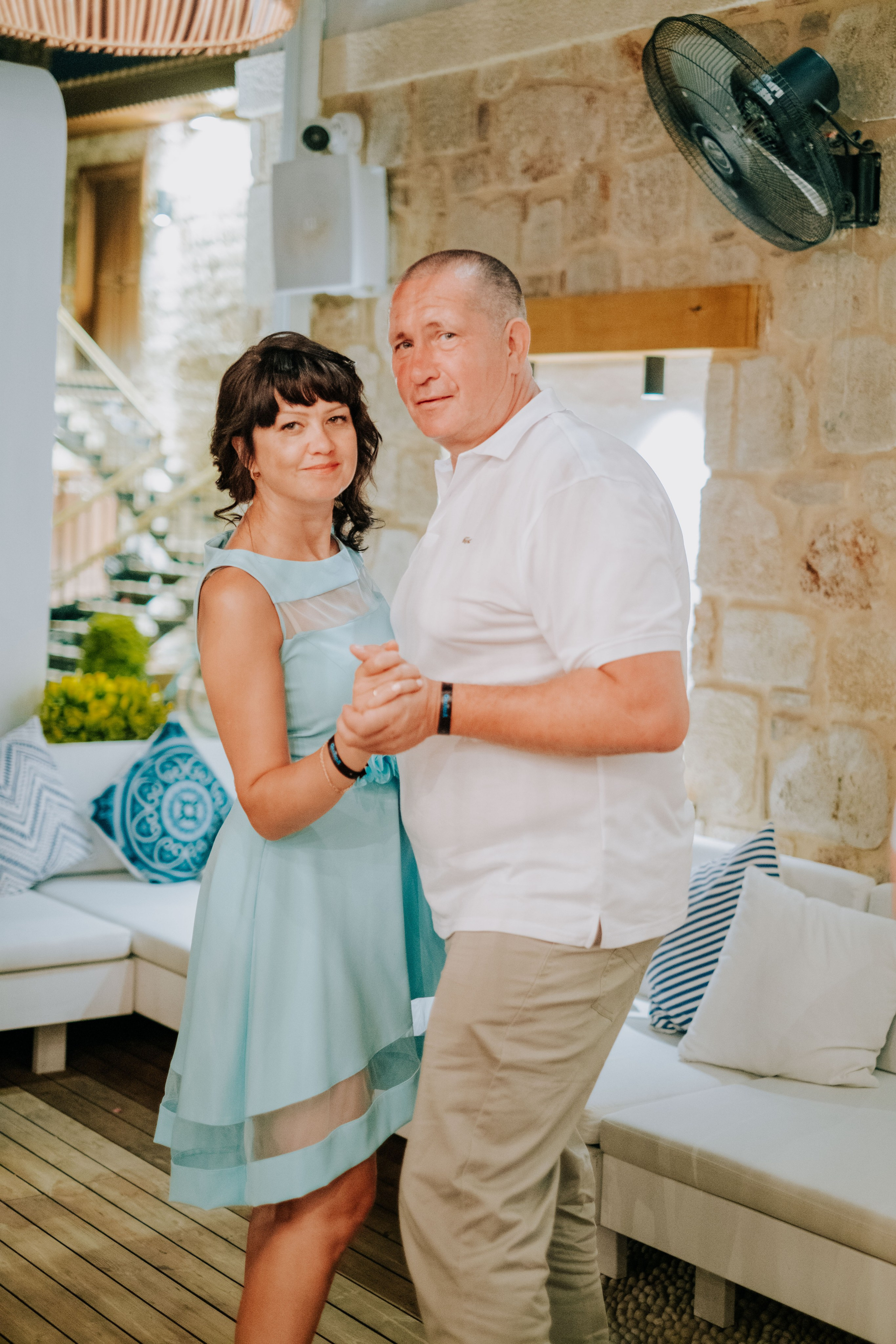 История Элины и Амира