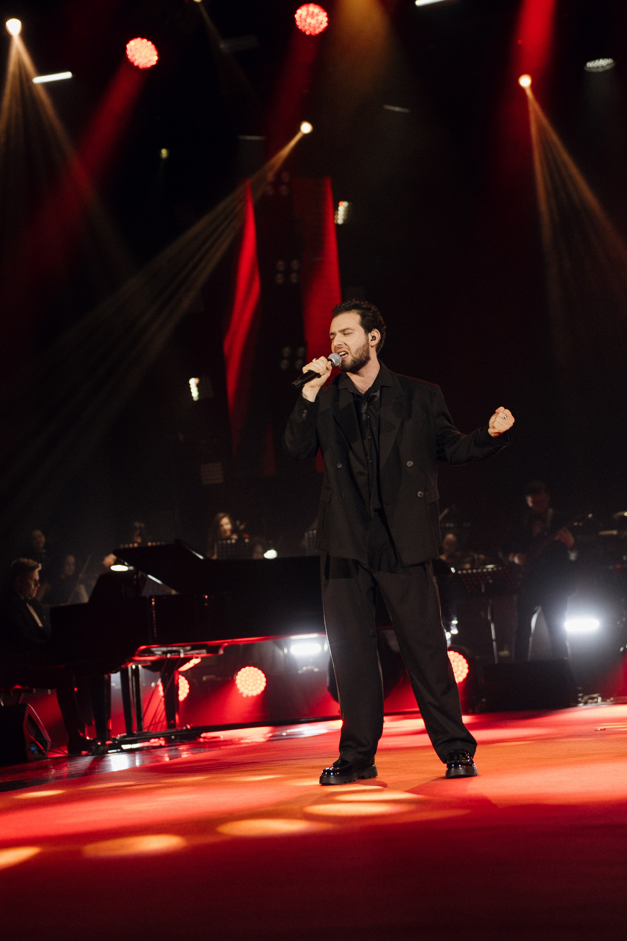 Концерт «ТИТРЫ»: Рита Ричи и оркестр Ильи Филиппова 15.02.25. Свадебный фотограф в Краснодаре и Сочи Винидиктова Екатерина