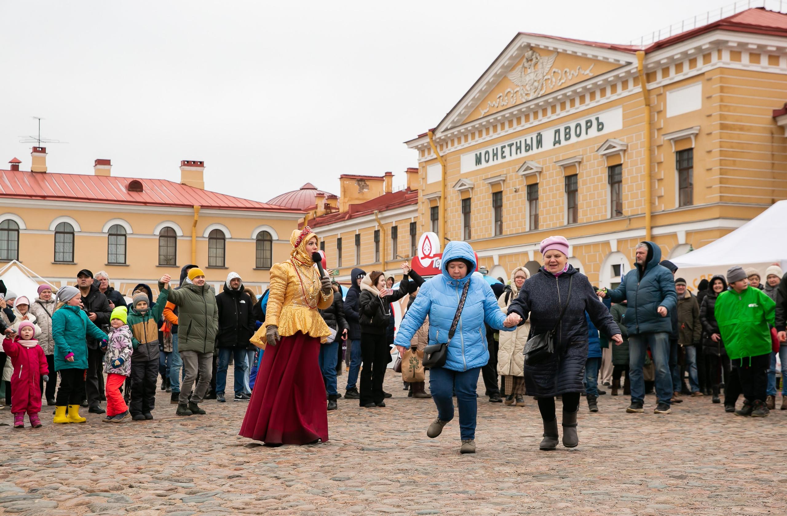 Масленица 2024 Петропавловская крепость. Семейный и портретный фотограф в Санкт-Петербурге Ольга Станкова