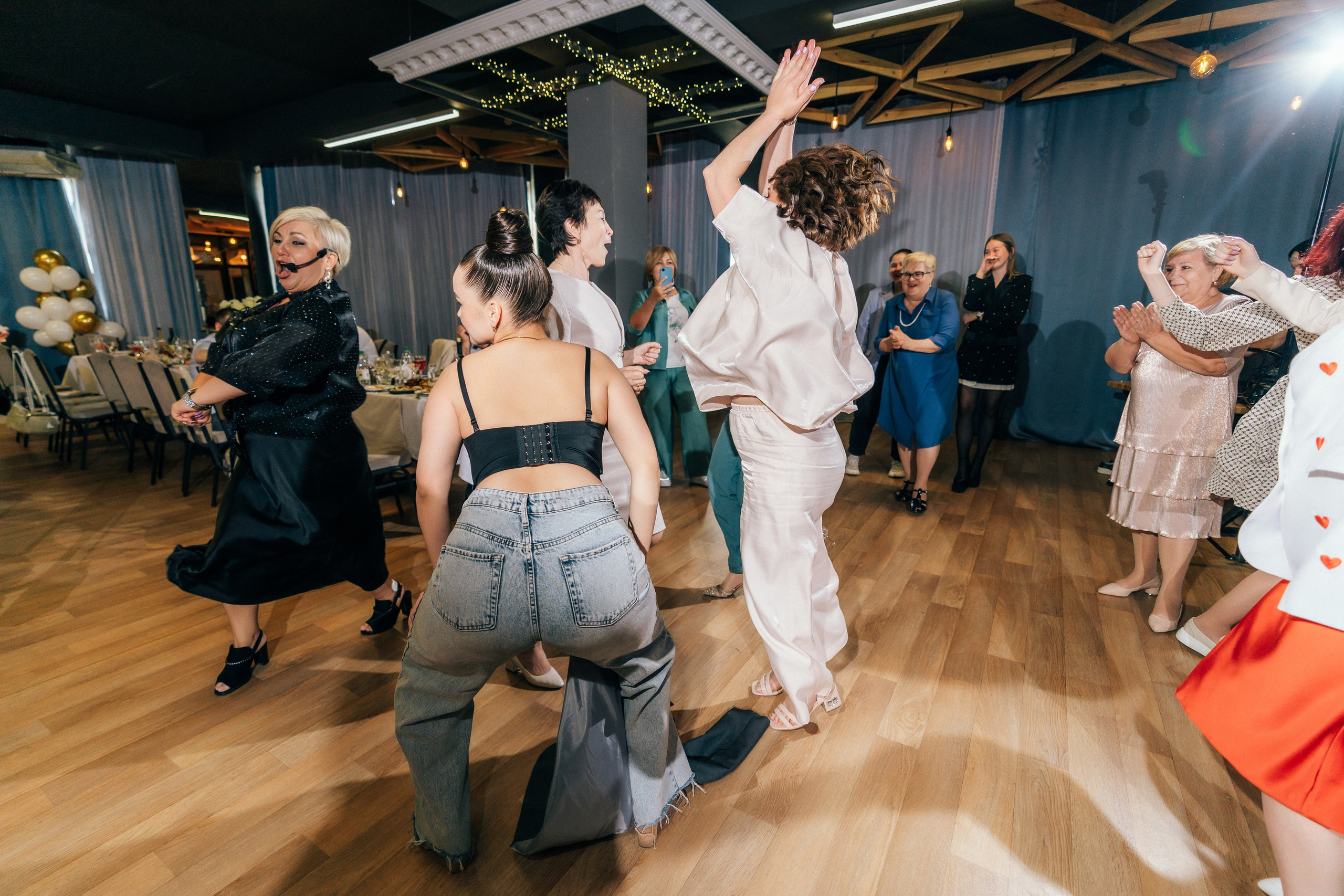 Красный кабриолет. Фотограф Ангарск Иркутск Ксения Король