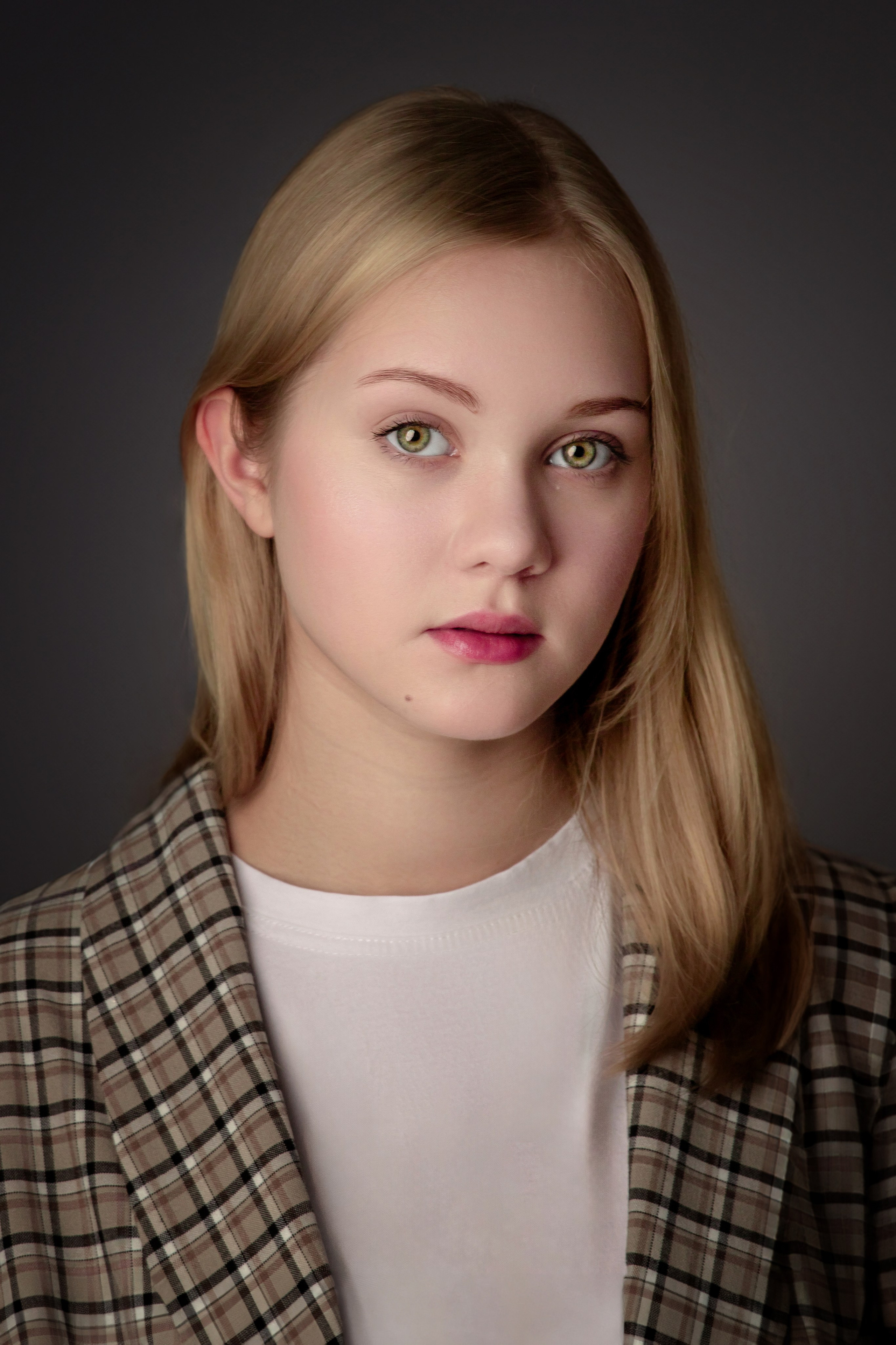 Завораживающая клетка. Ваш фотограф в Екатеринбурге Максим Мухин