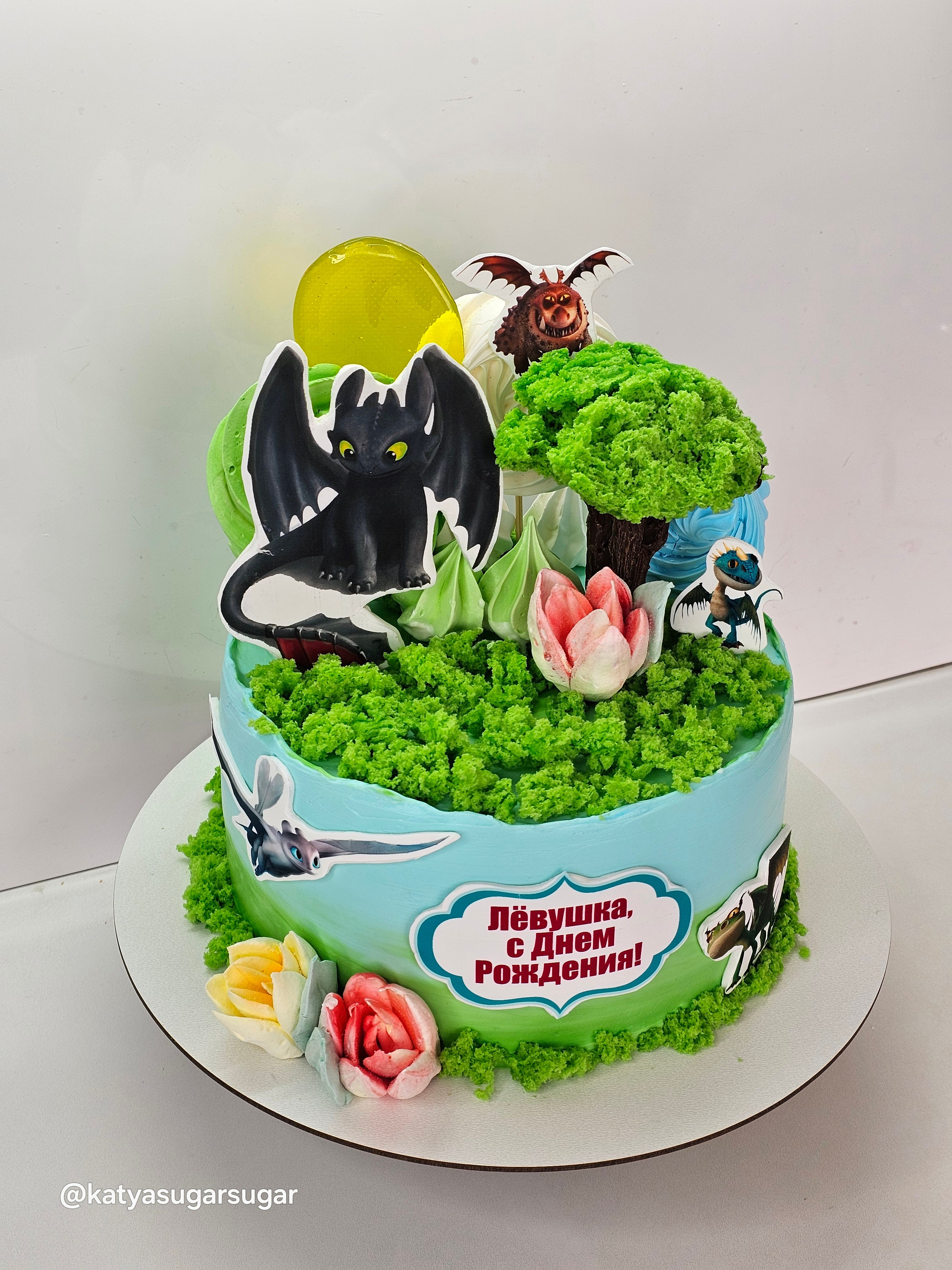 Торты. Katyasugarsugar капкейки, зефир, торты Москва