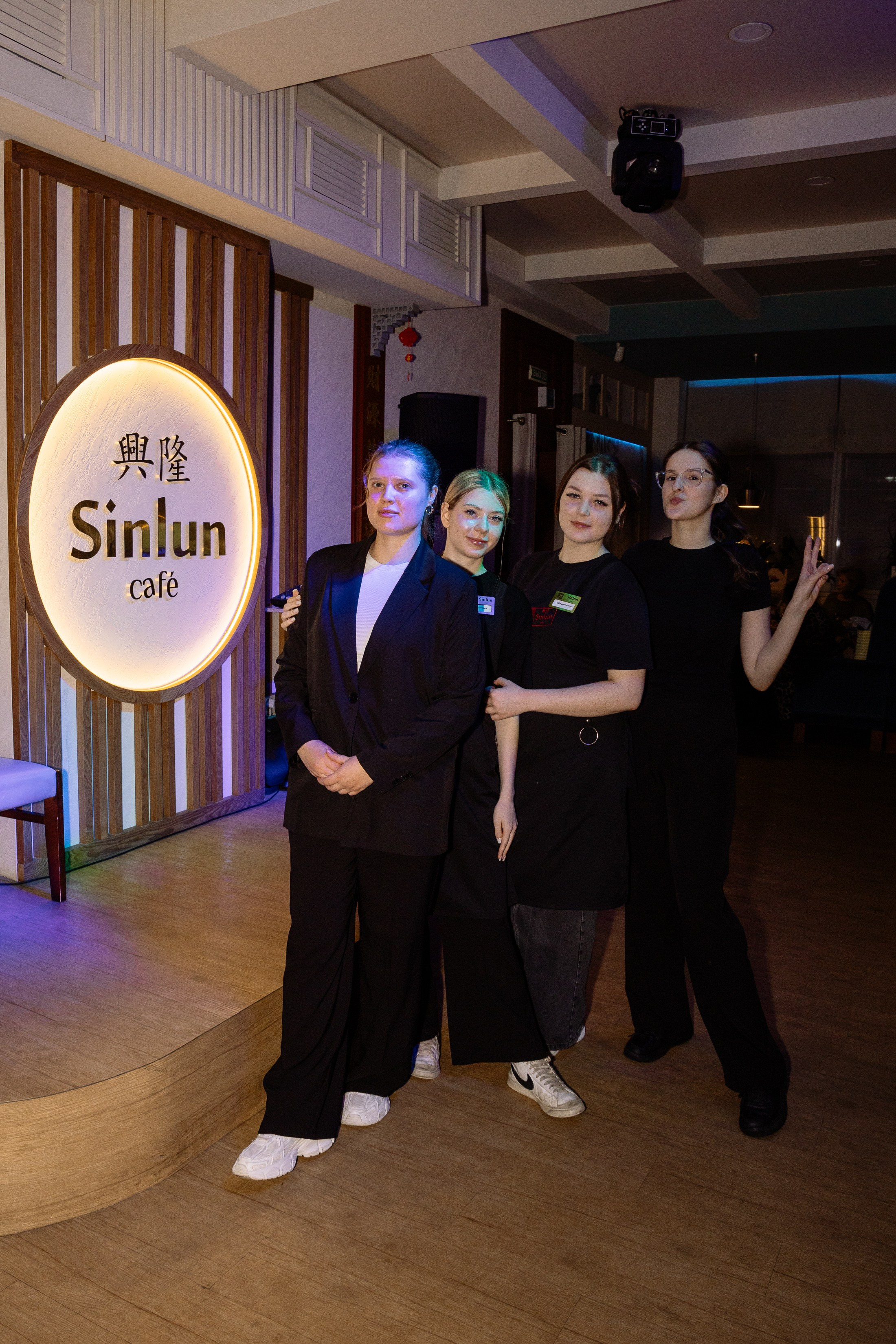 Вечеринка в кафе Sinlun. Фотограф Юлия Мальцева