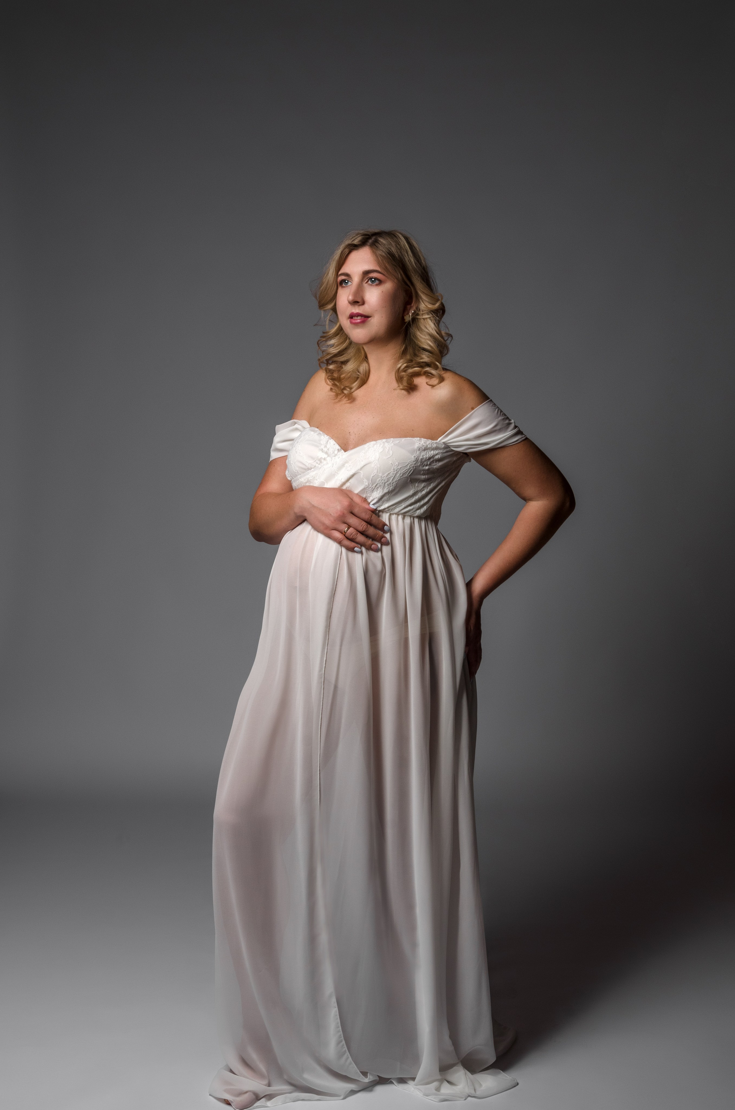 Беременность. Индивидуальные, семейные, студийные съемки в Серпухове и за пределами