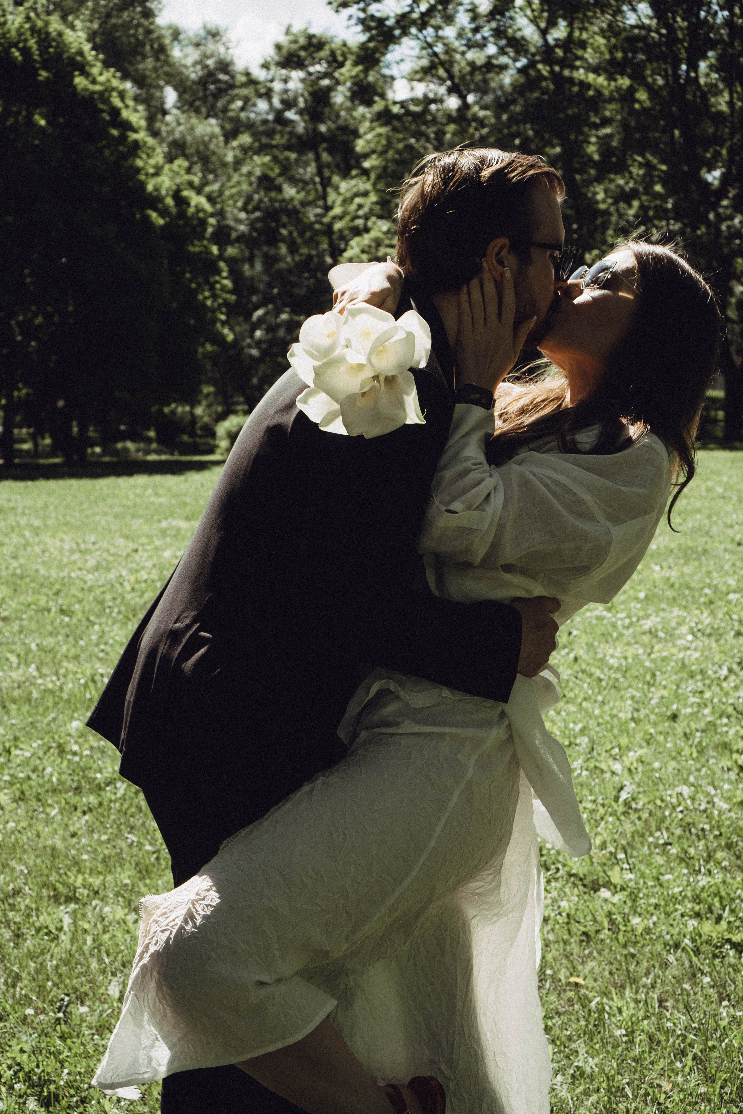 СВАДЕБНАЯ СЬЕМКА В ПАРКЕ ПОБЕДЫ И ПРОГУЛКА ПО МОСКОВСКОМУ ПРОСПЕКТУ. Профессиональный фотограф, Санкт-Петербург — Виктория Богомолова