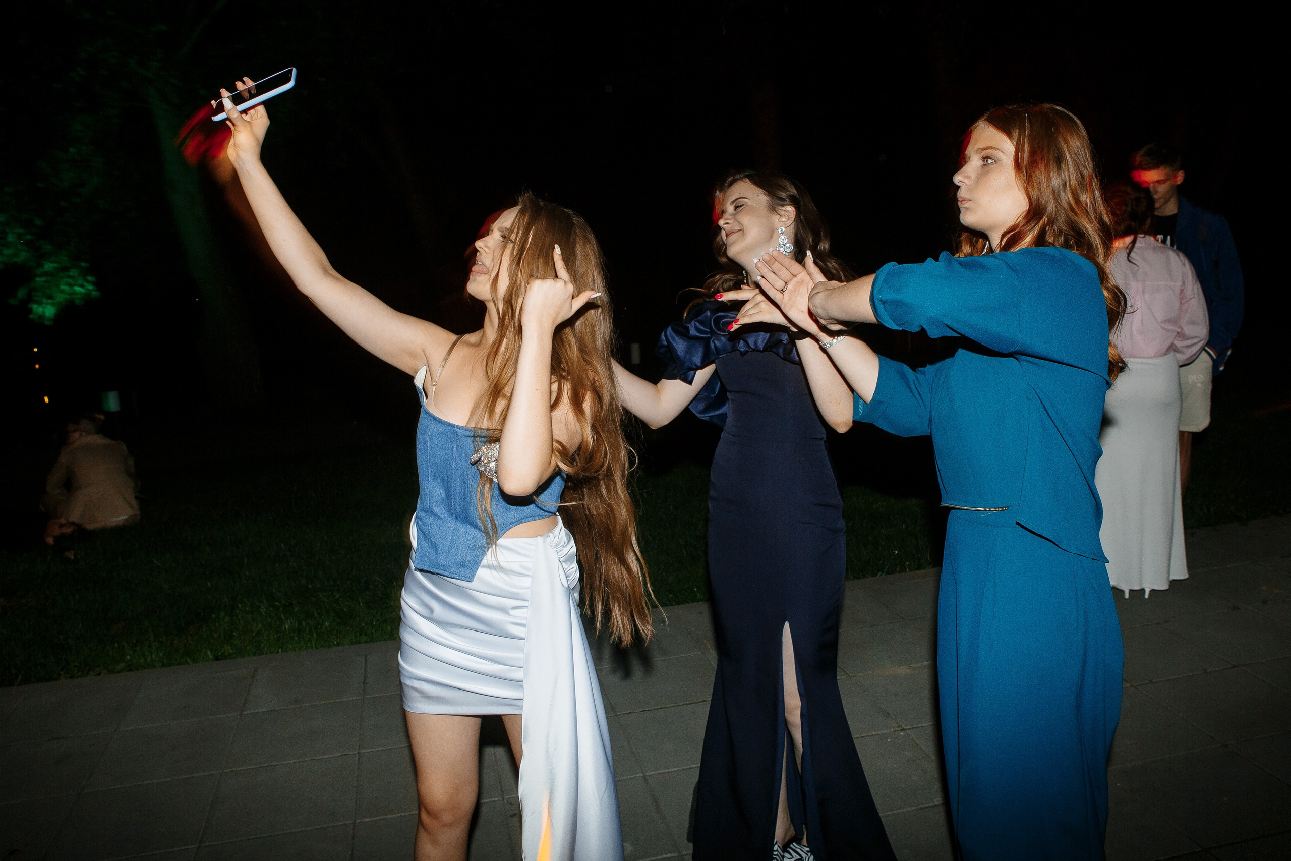 Выпускной Гимназия 12 2024 OpenHouse. Свадебный и портретный Фотограф в Липецке Дмитрий Котюков