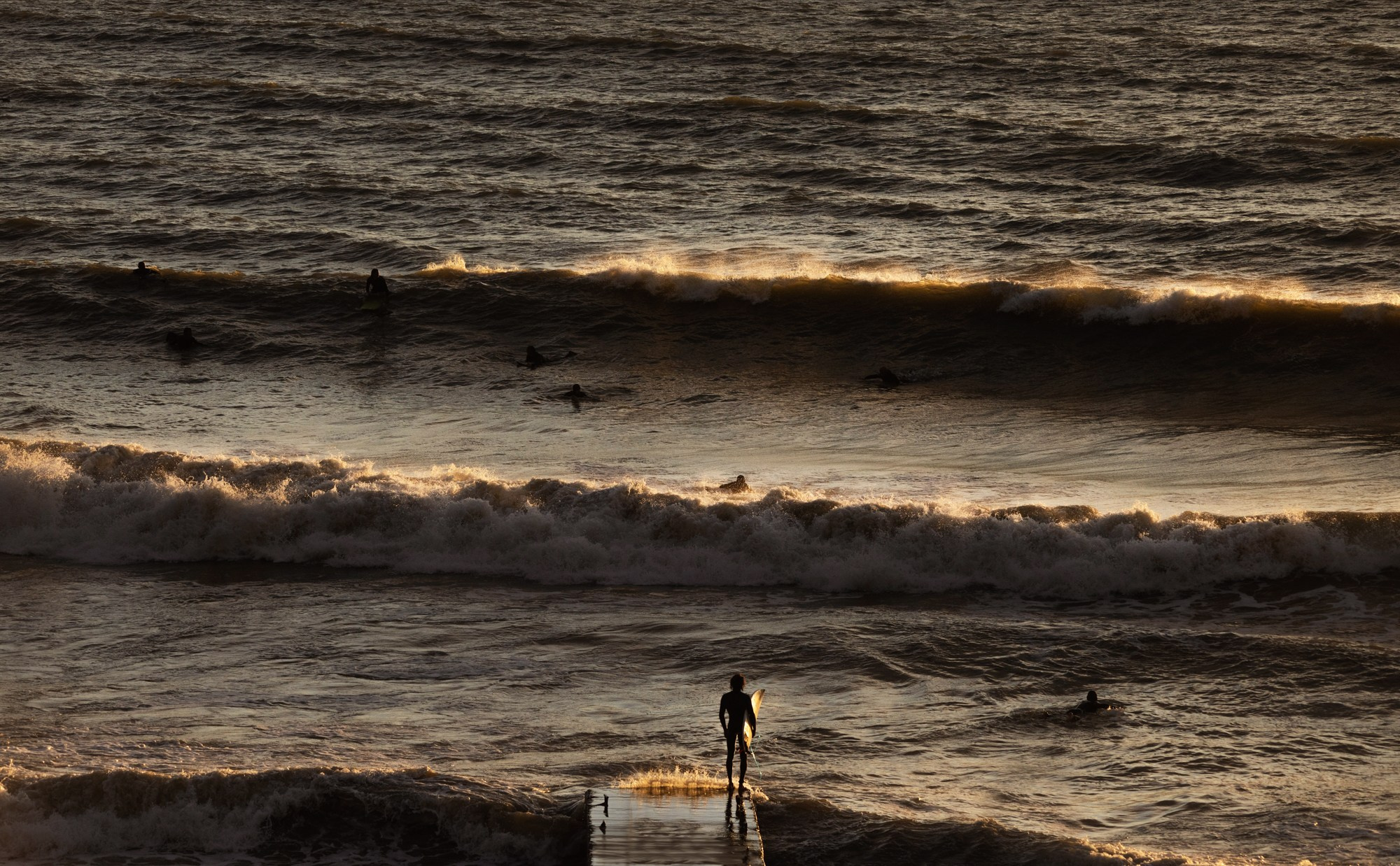Море и серферы. Репортажный и постановочный Наталья Санникова