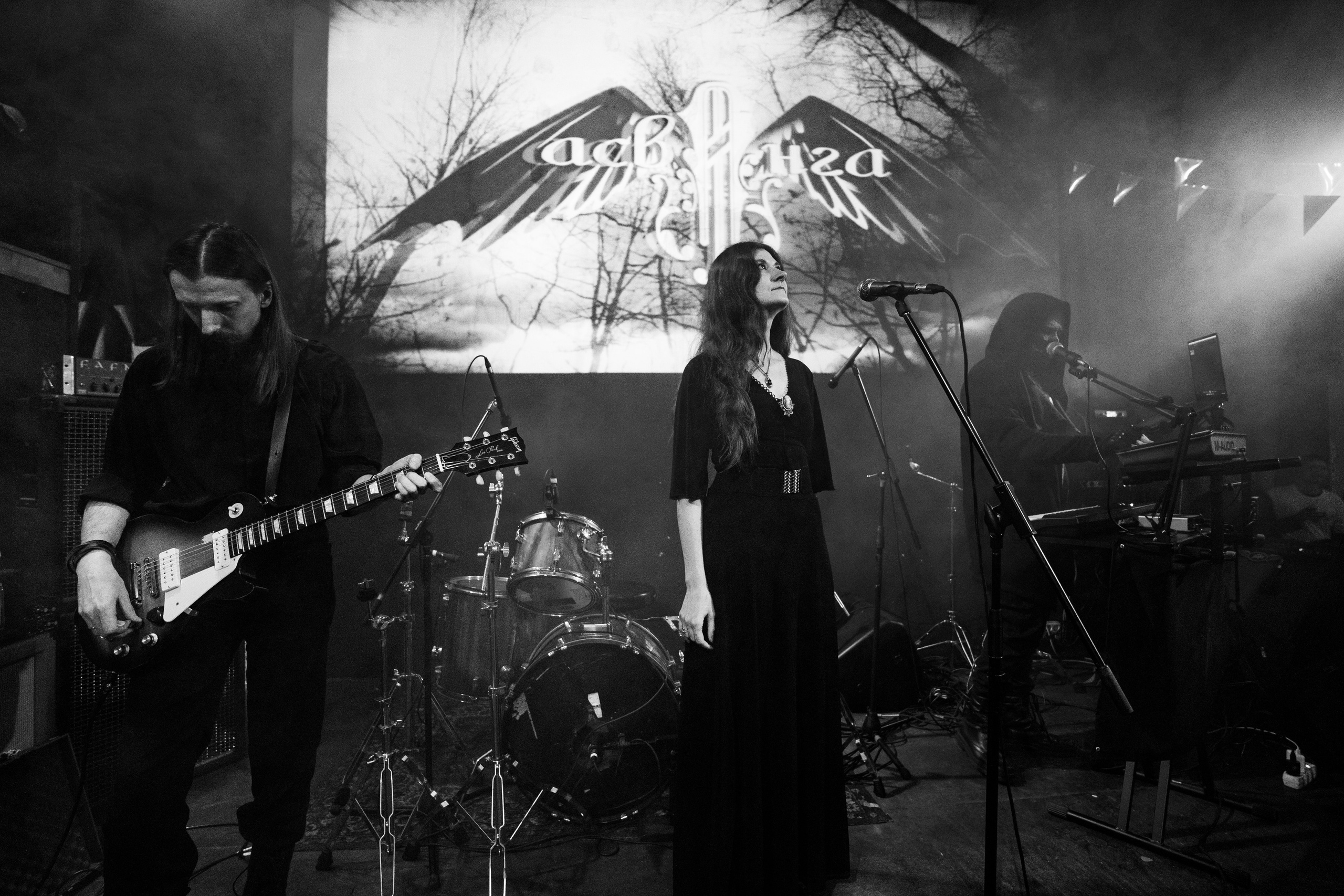 Inside the Rain|Ласточка. Концертный и репортажный фотограф в Санкт-Петербурге Слава Пахомов