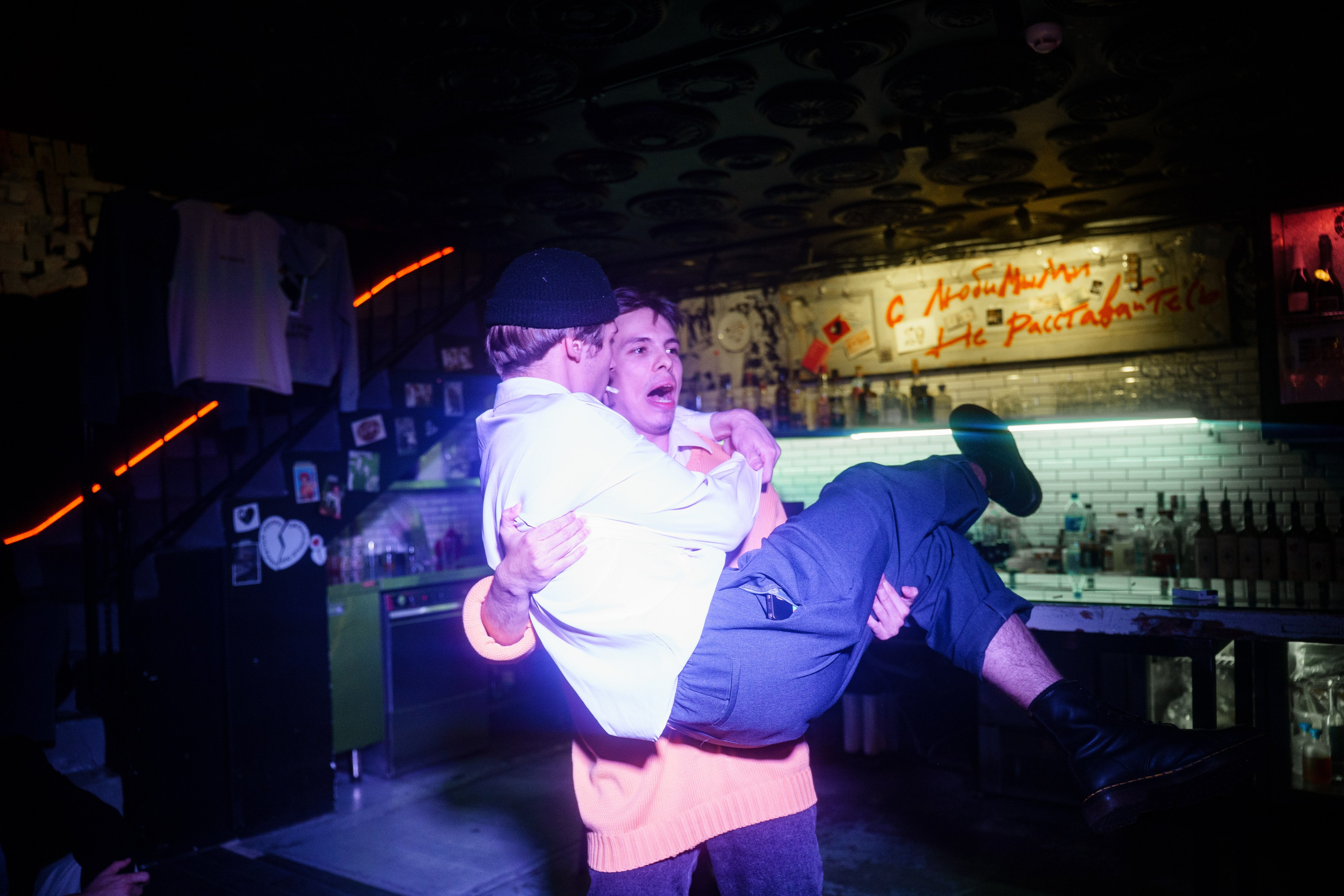 Проект «Поэзия за Углом». Театральная постановка. Бар разбитых сердец. Концертный и репортажный фотограф в Санкт-Петербурге Слава Пахомов