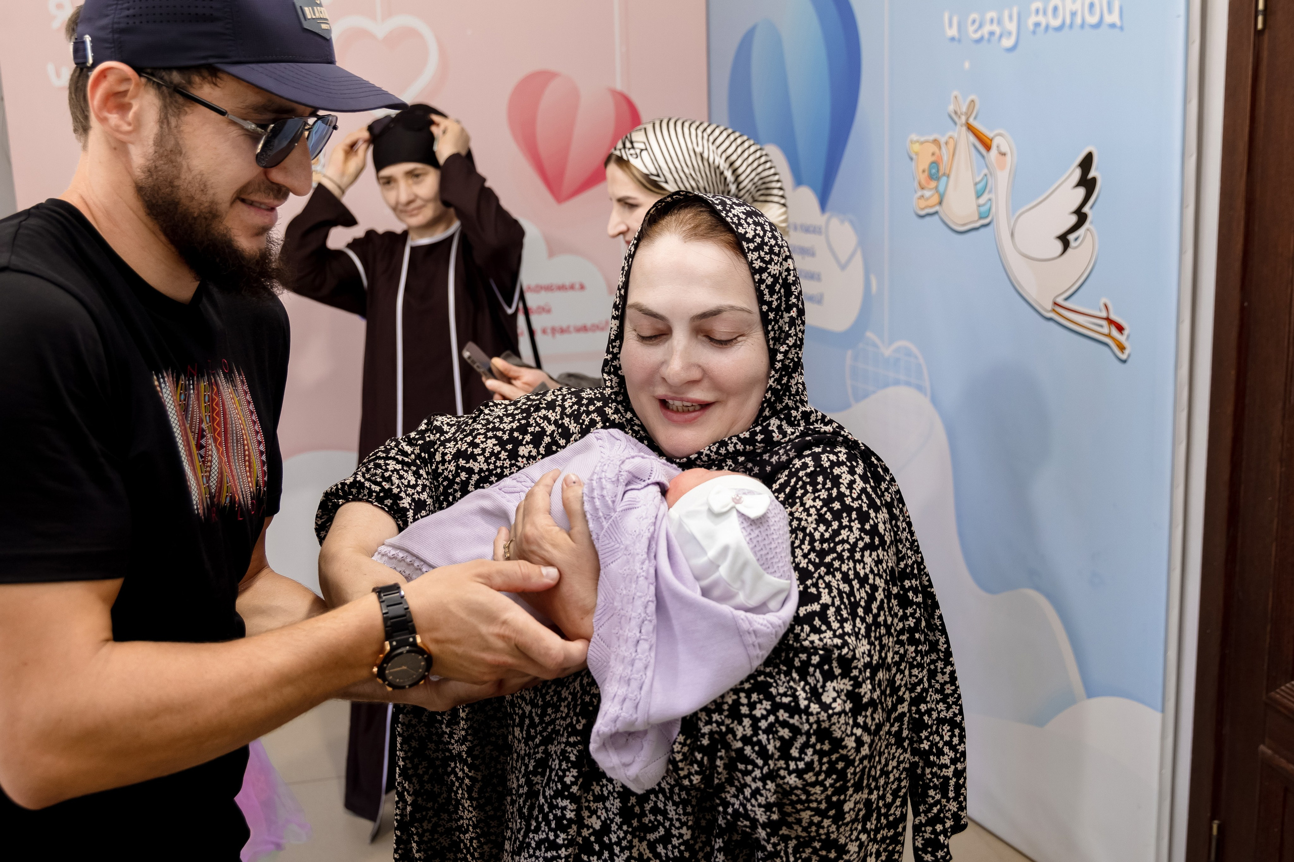 Выписки из роддома. Свадебный и семейный фотограф в Каспийске Алёна Нурмагомедова